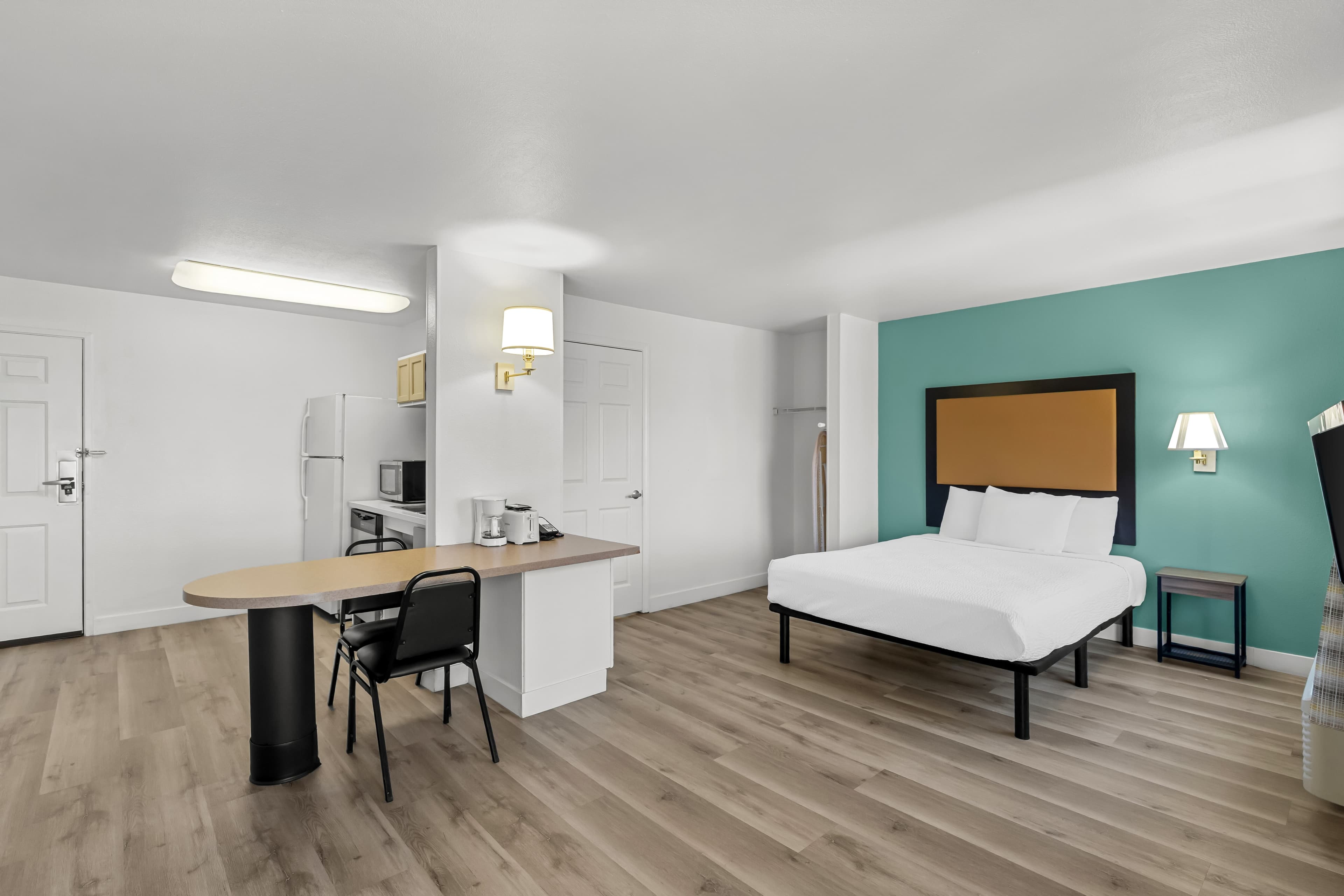 MainStay Suites Las Vegas Flamingo — 7