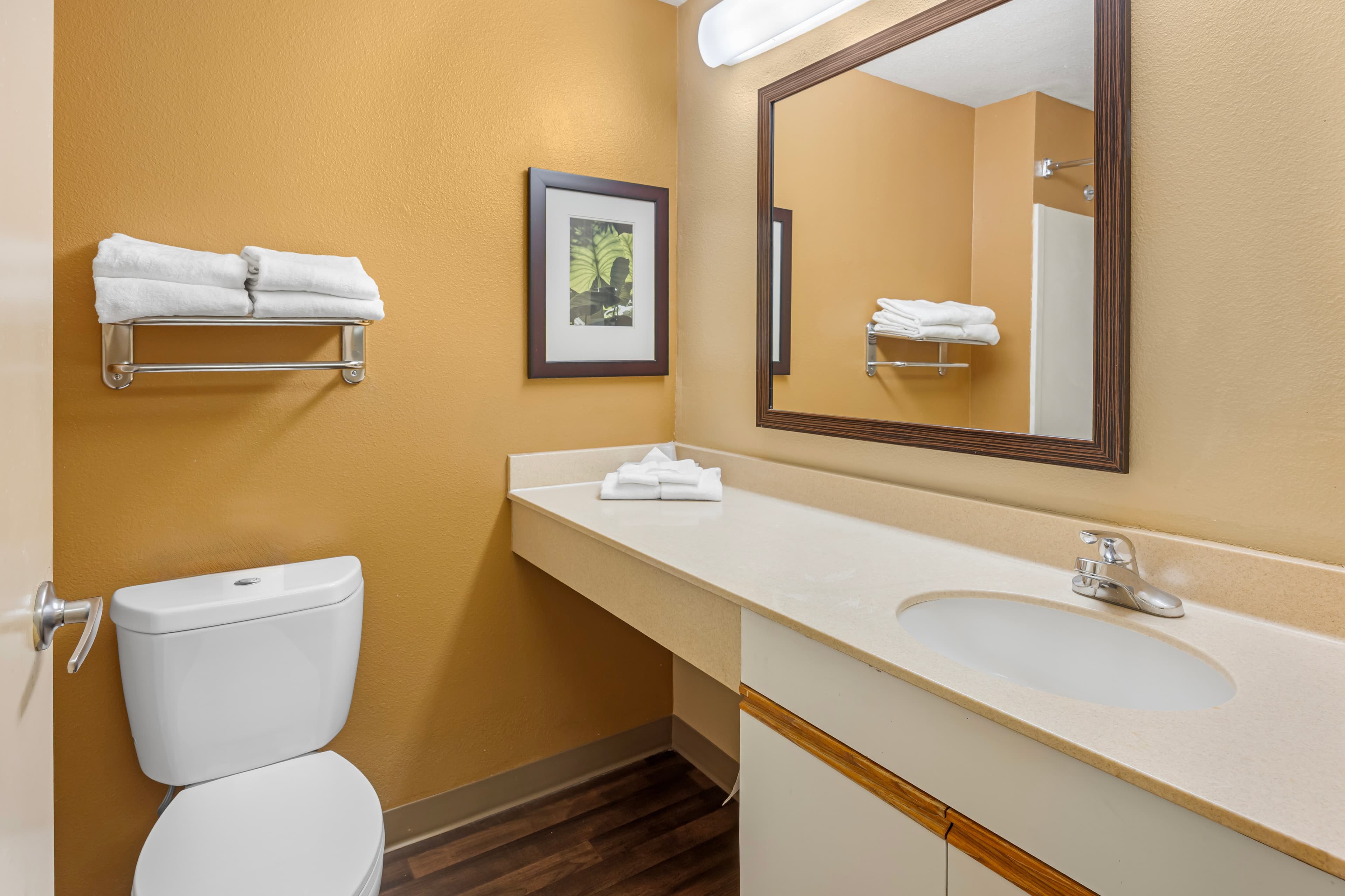 MainStay Suites Las Vegas Convention Center - Image 5