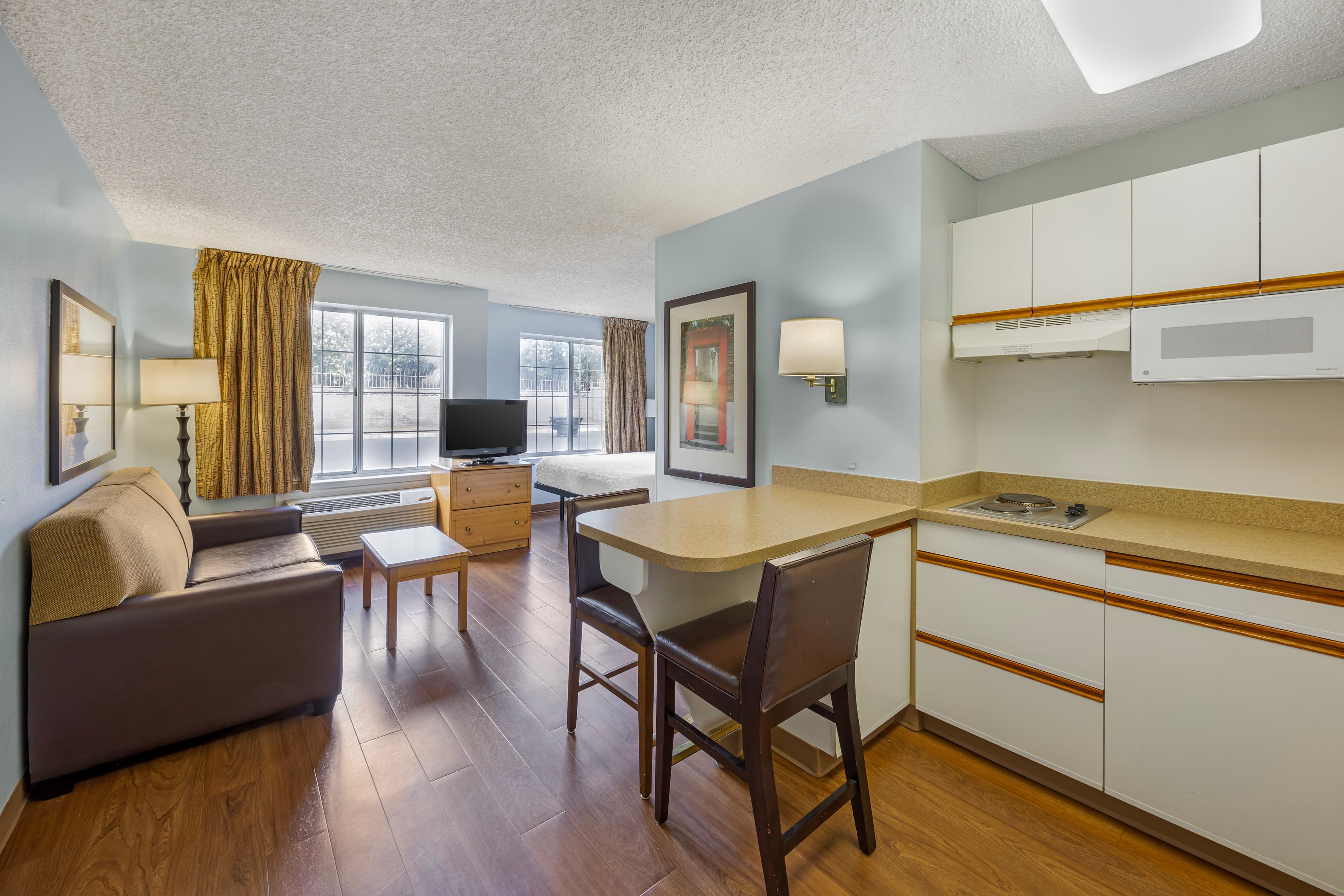 MainStay Suites Las Vegas Convention Center — 9