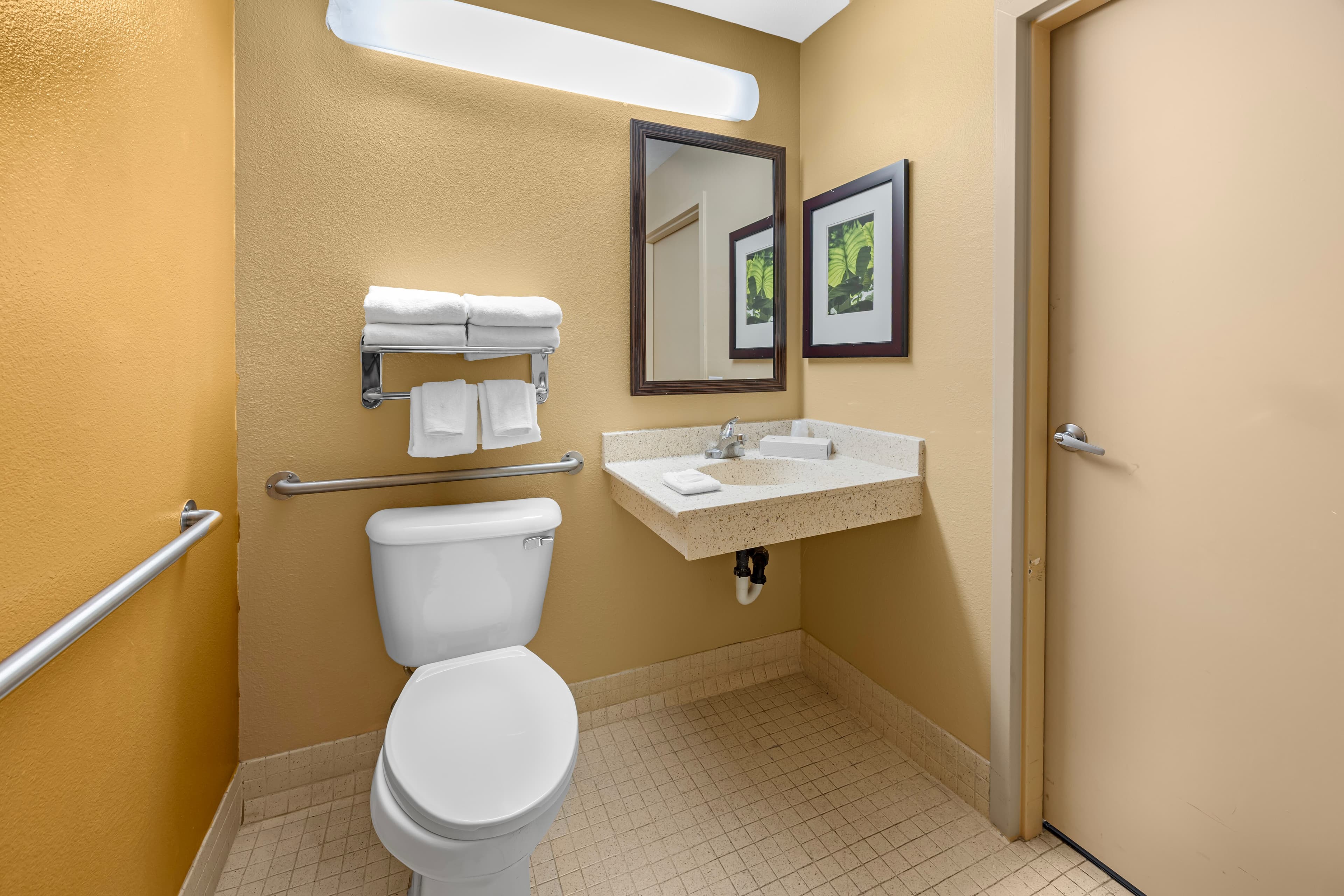 MainStay Suites Las Vegas Convention Center — 14