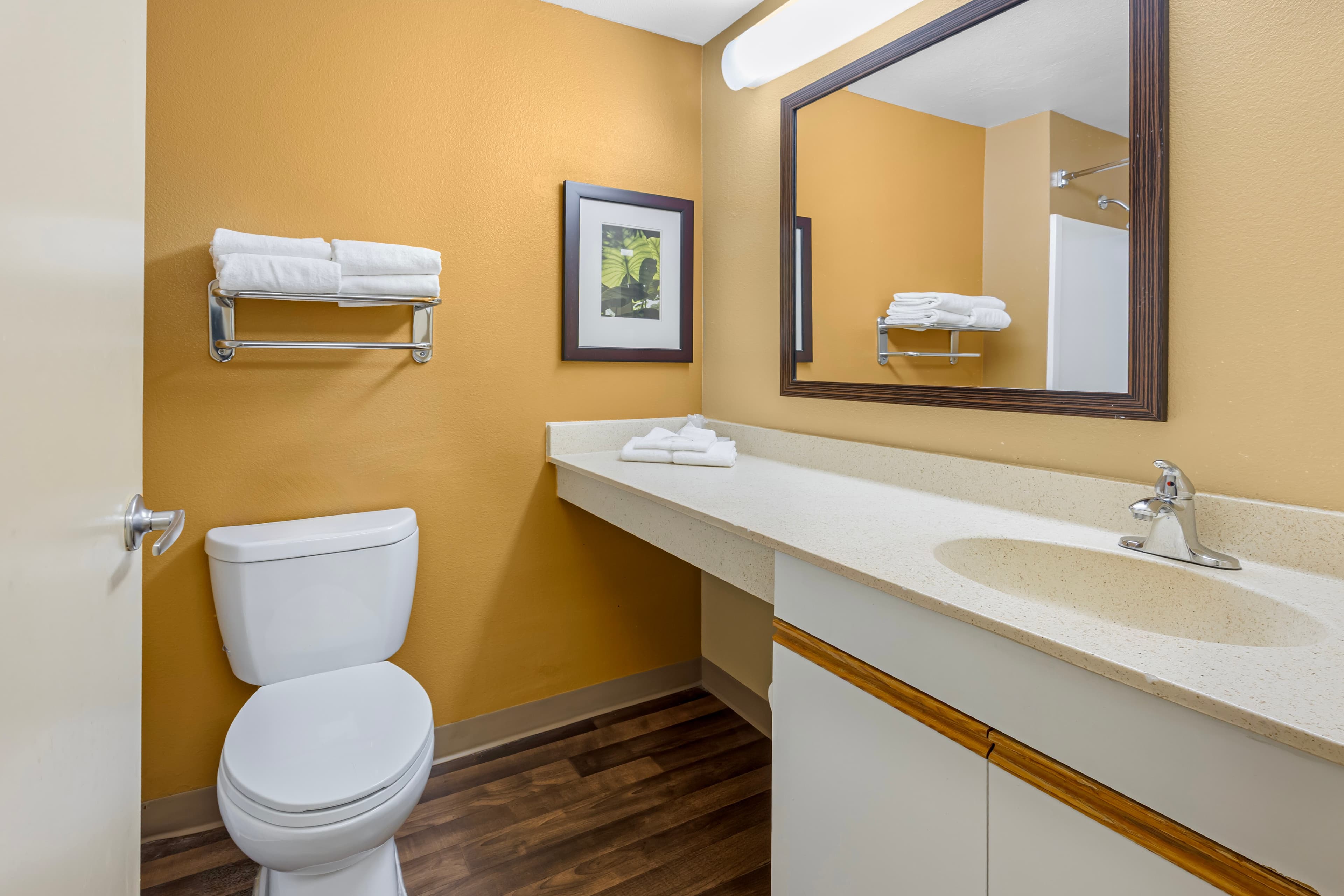 MainStay Suites Las Vegas Convention Center — 32