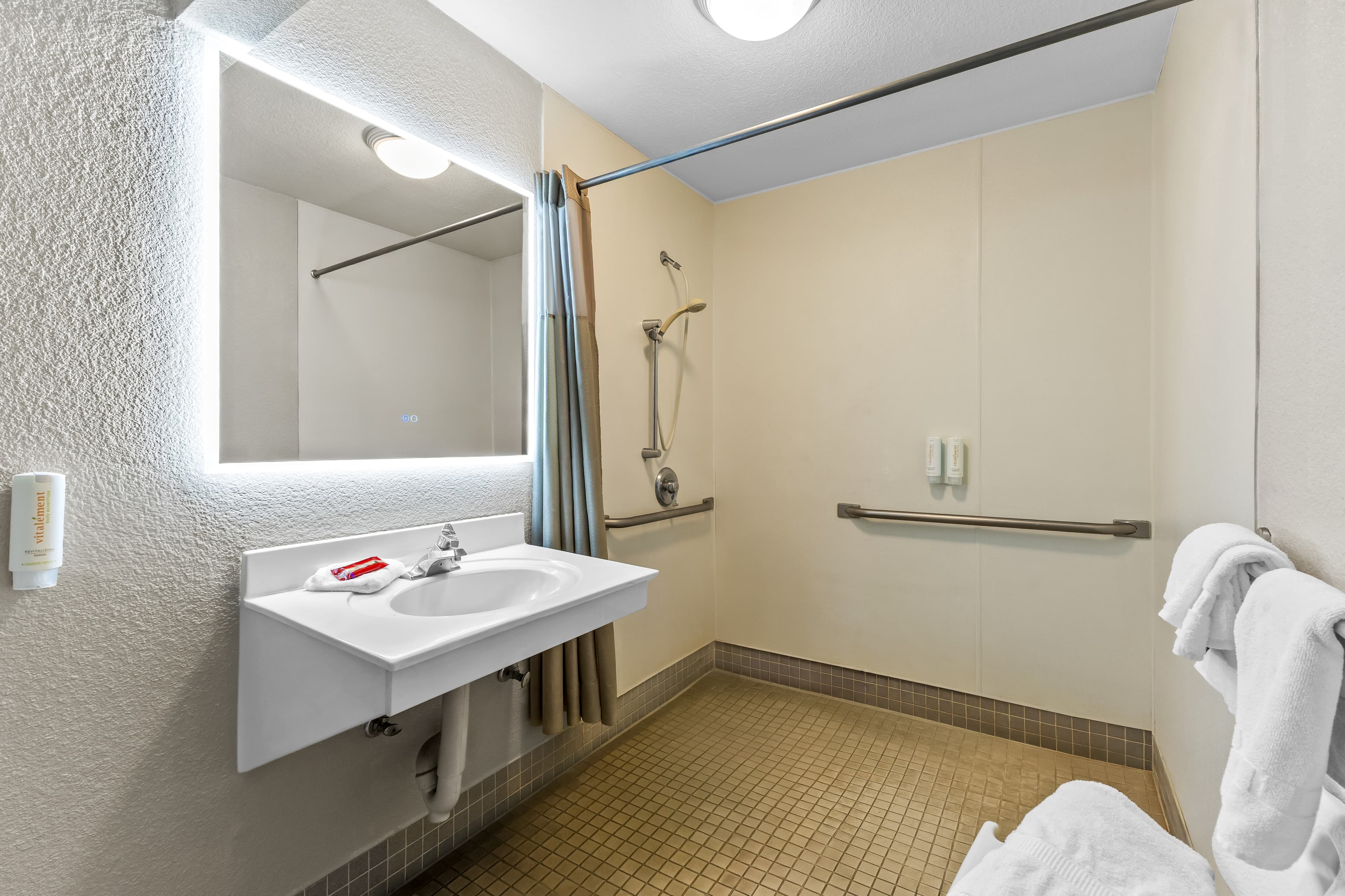 Park Inn by Radisson, Wells — 13