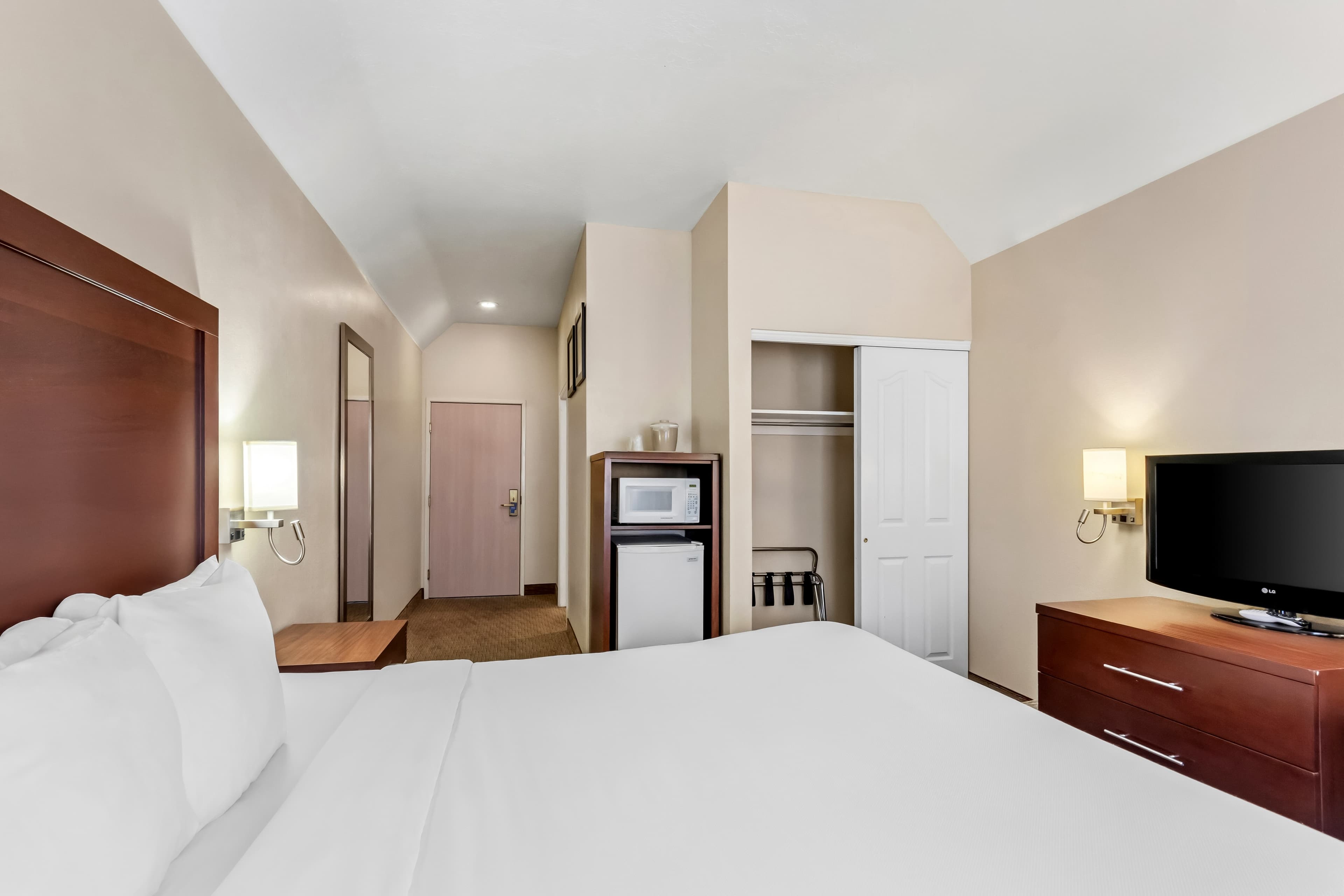 Comfort Inn Elko - Image 4