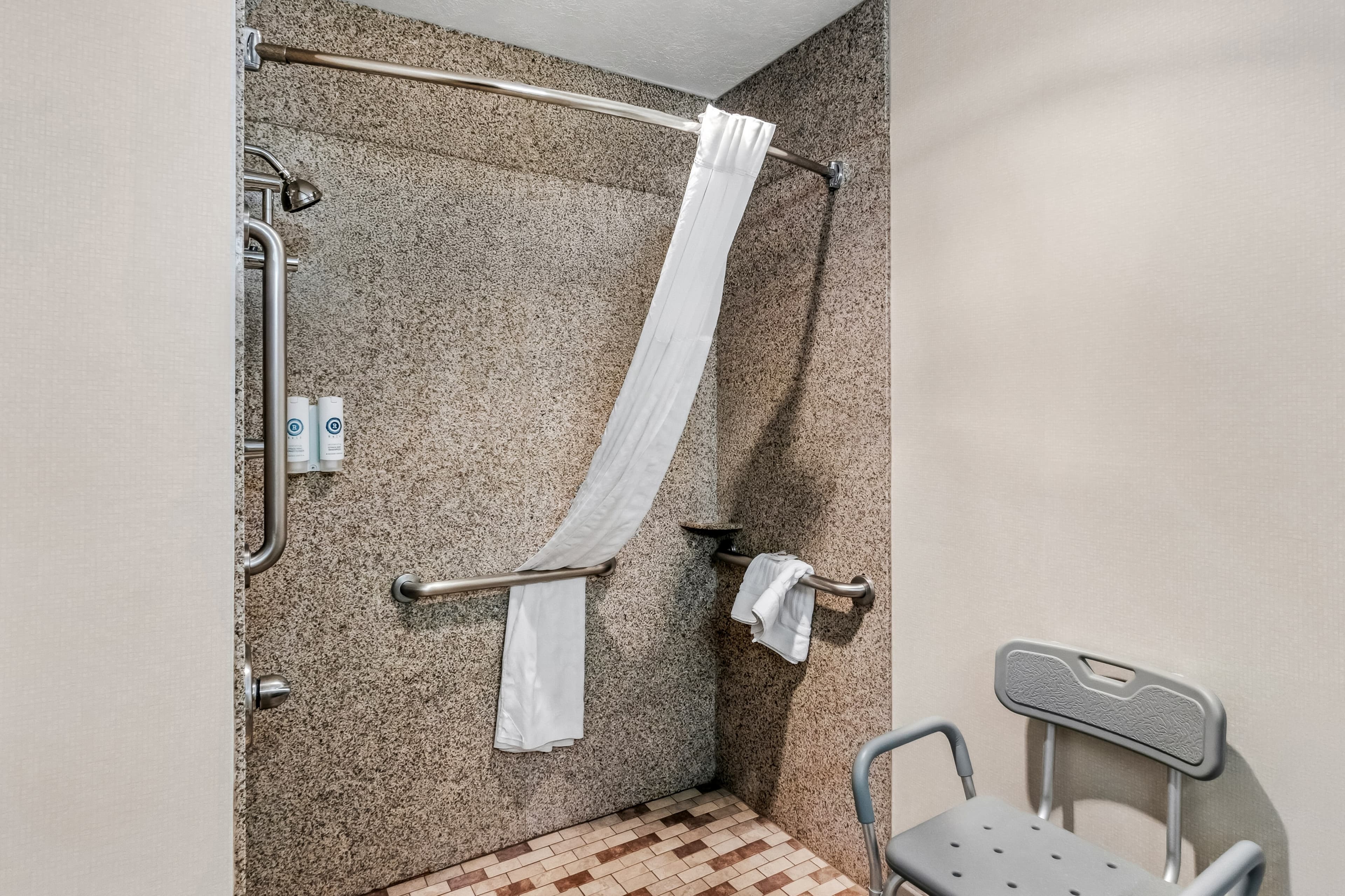 Comfort Inn Elko - Image 5