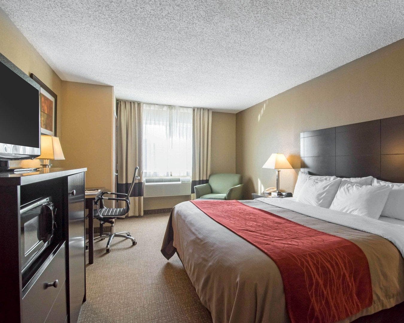Comfort Inn Saugerties — 12