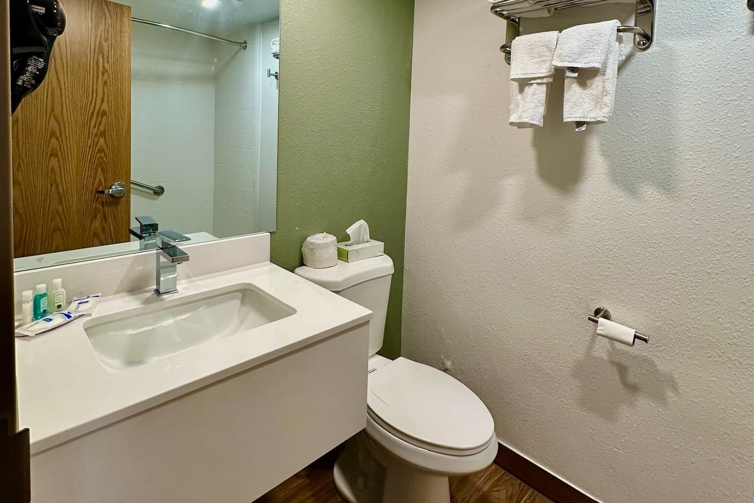 Quality Inn & Suites Albany Airport — 13