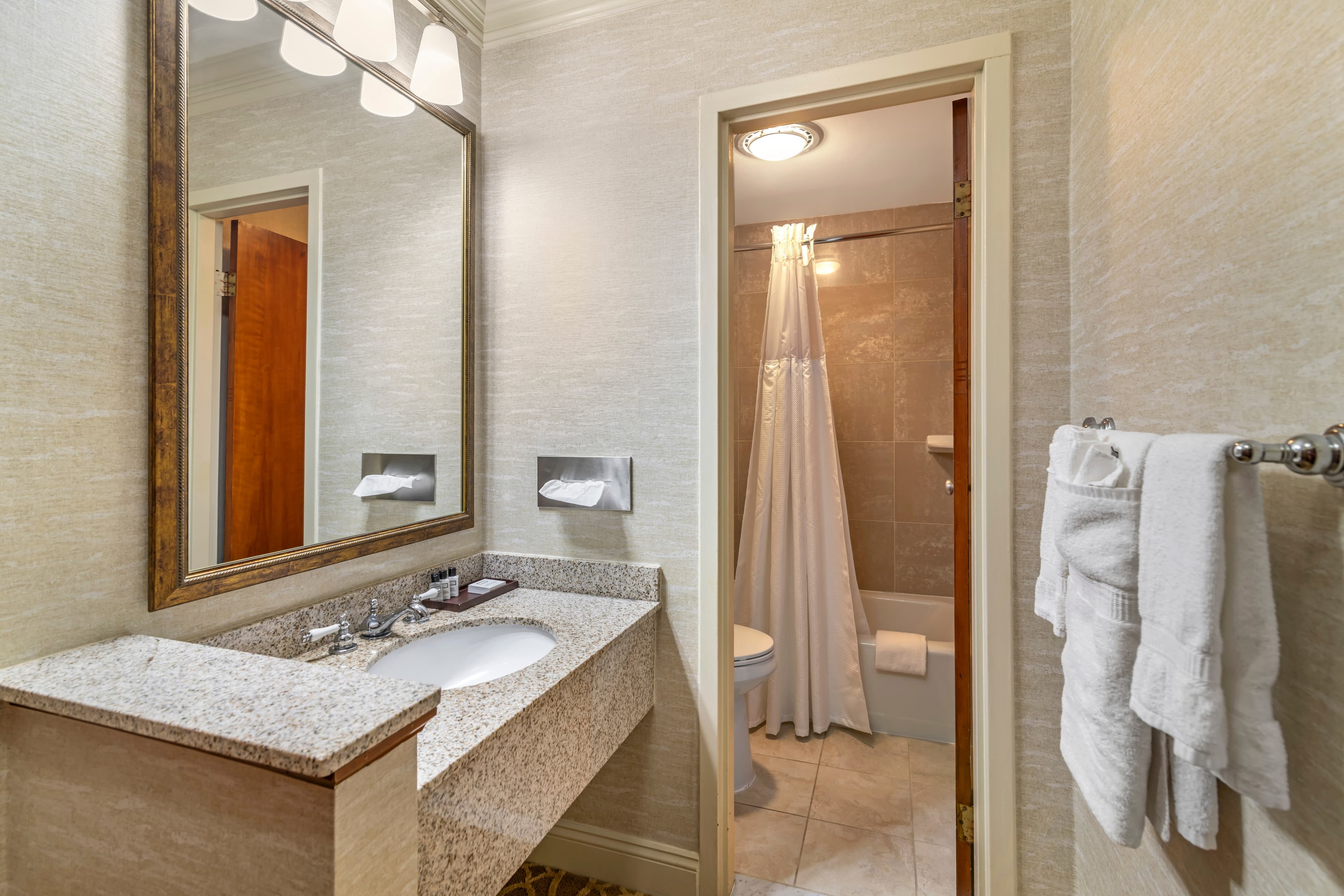 The Inn at Gran View Ogdensburg, an Ascend Collection Hotel - Image 5