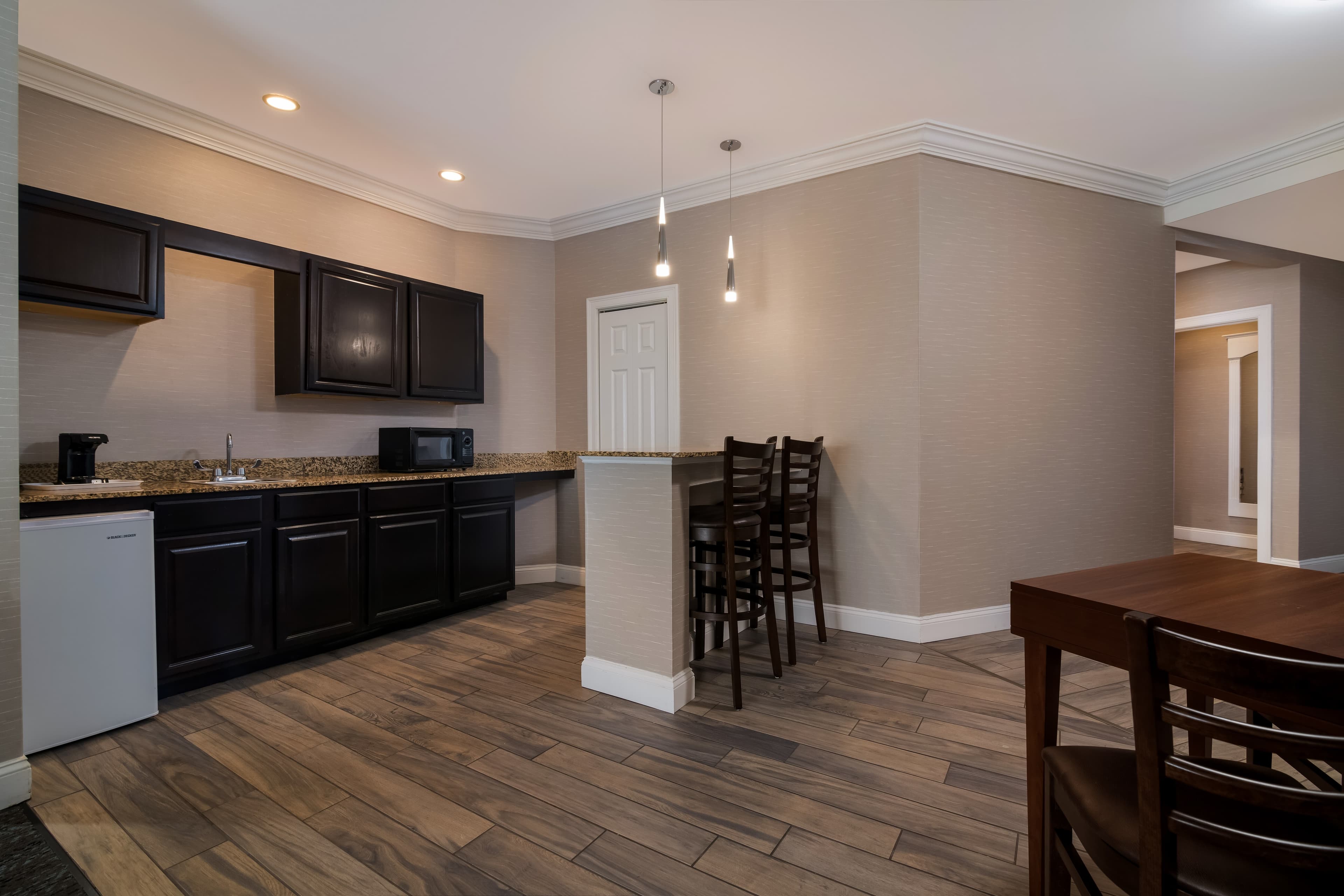 Comfort Inn & Suites Plattsburgh - Morrisonville — 7