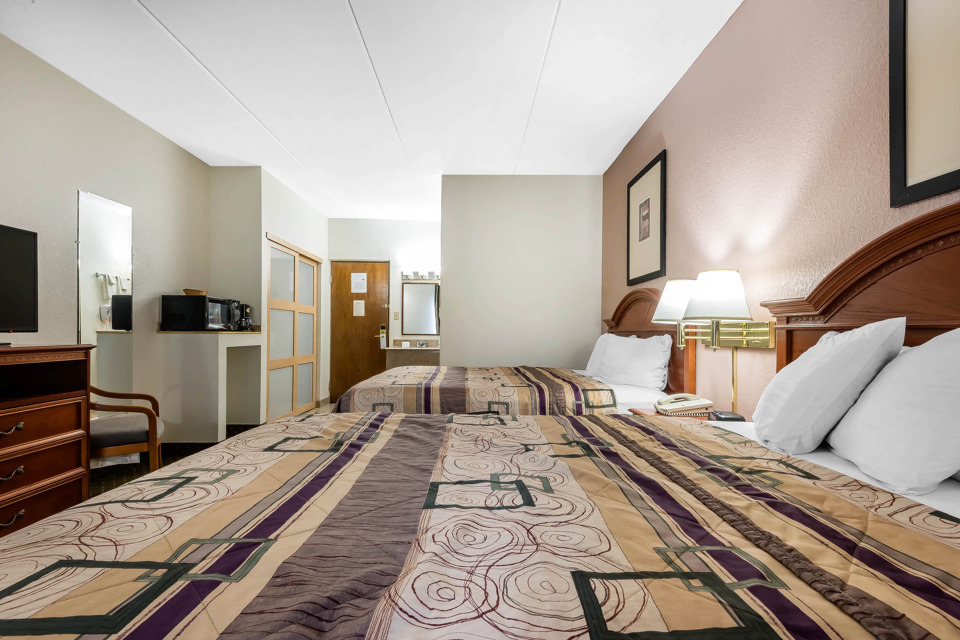 Quality Inn & Suites Binghamton Vestal — 9