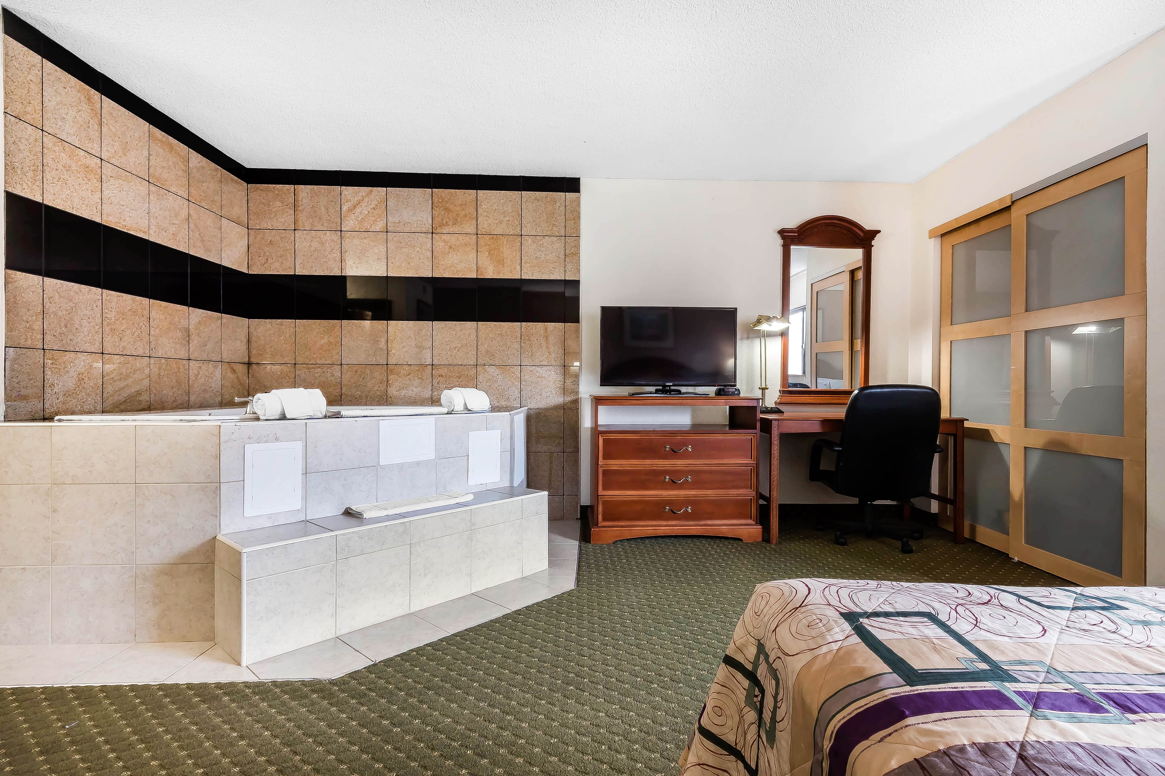 Quality Inn & Suites Binghamton Vestal — 40