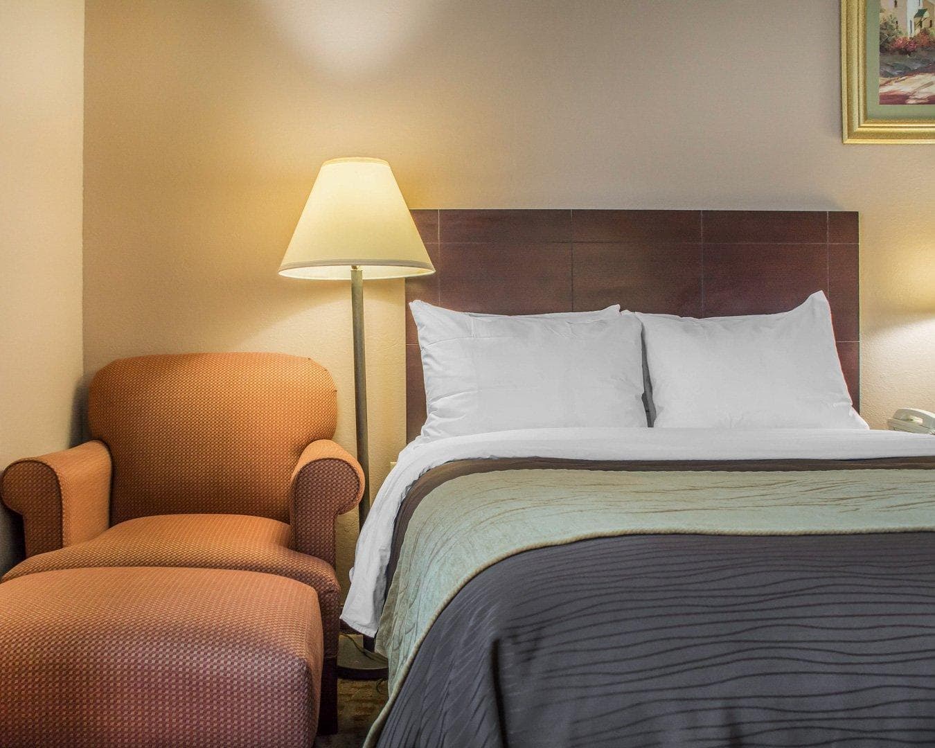 Quality Inn Lockport - Niagara Falls Area — 11