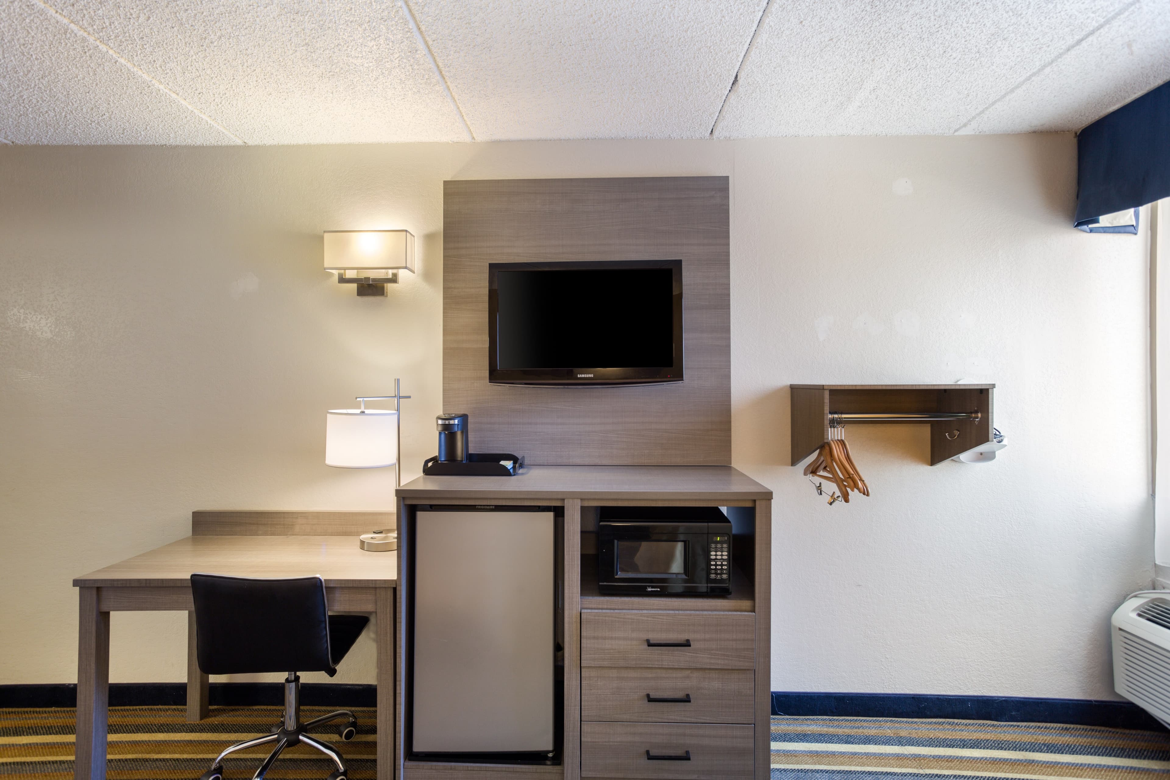 Quality Inn Albany Colonie - Image 3