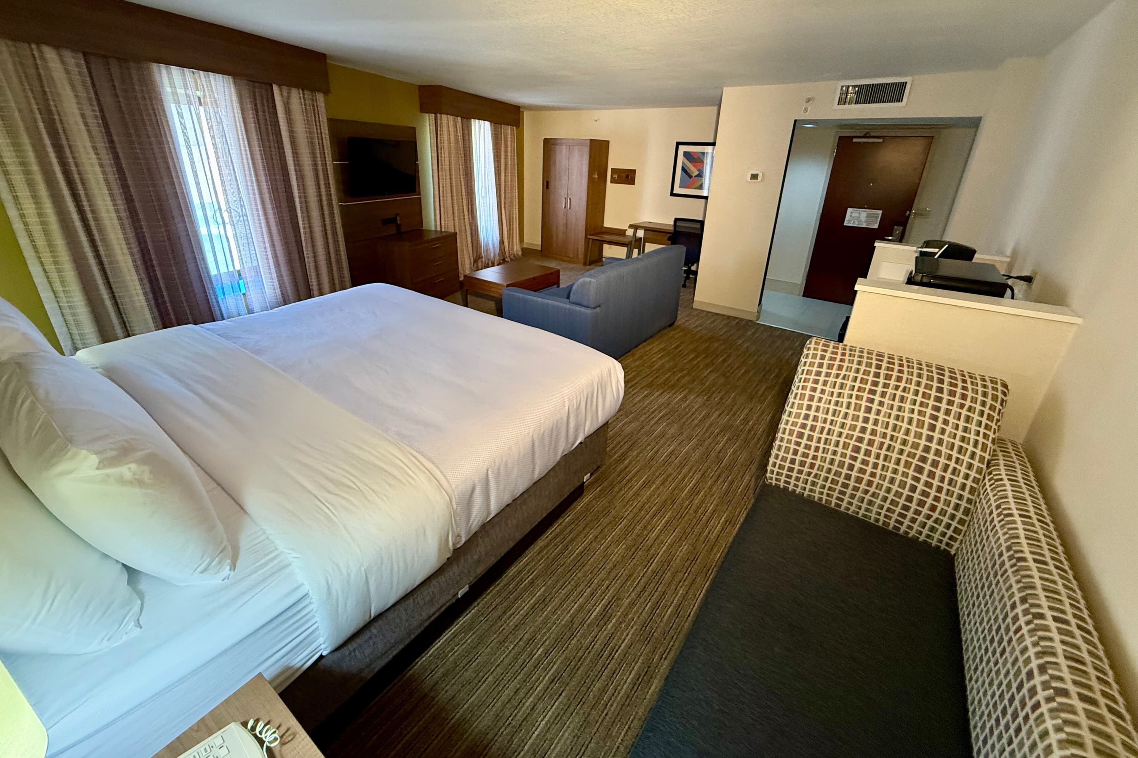 Country Inn & Suites by Radisson, Downtown Albany New York — 9