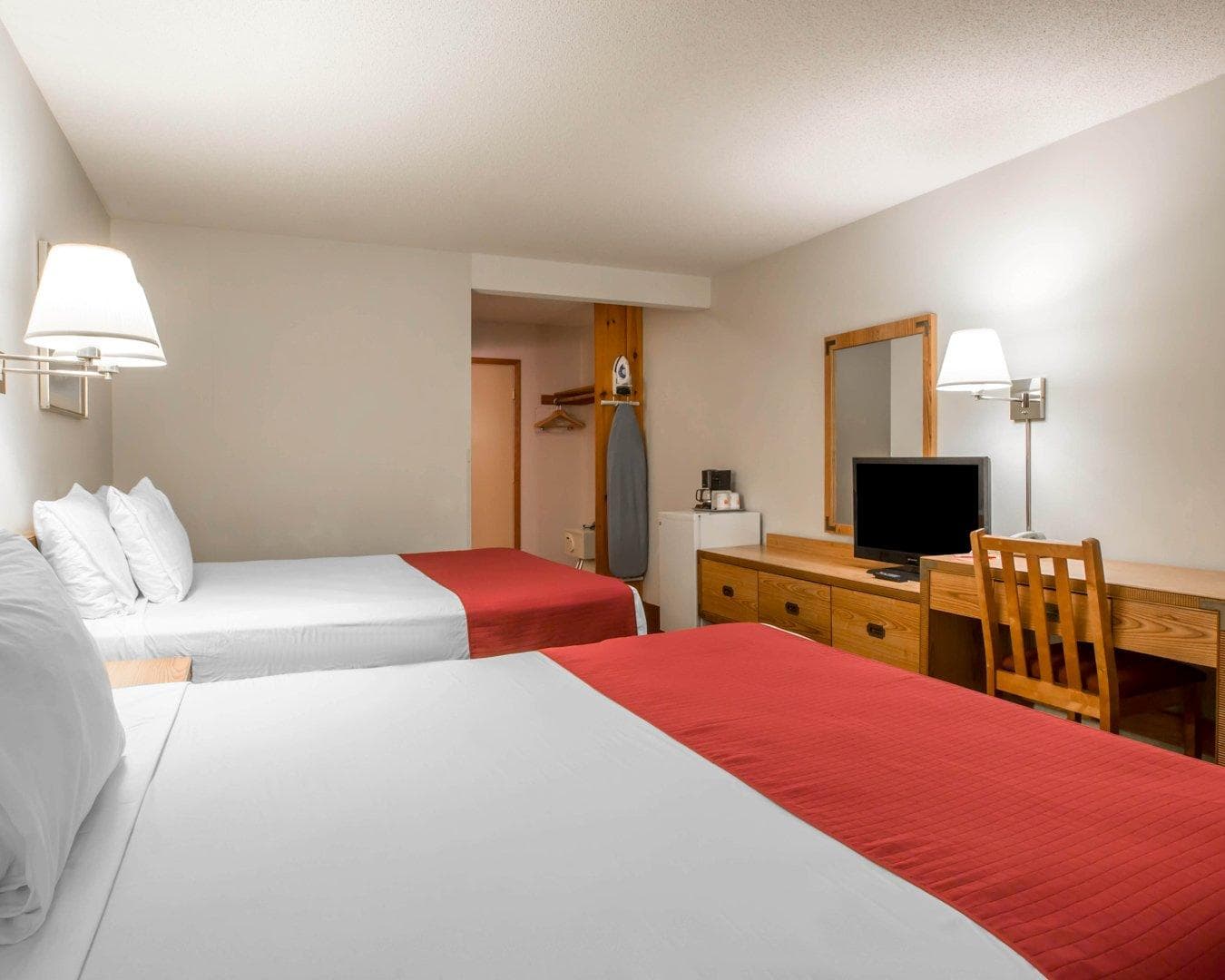 Rodeway Inn Lake Placid South - Image 5