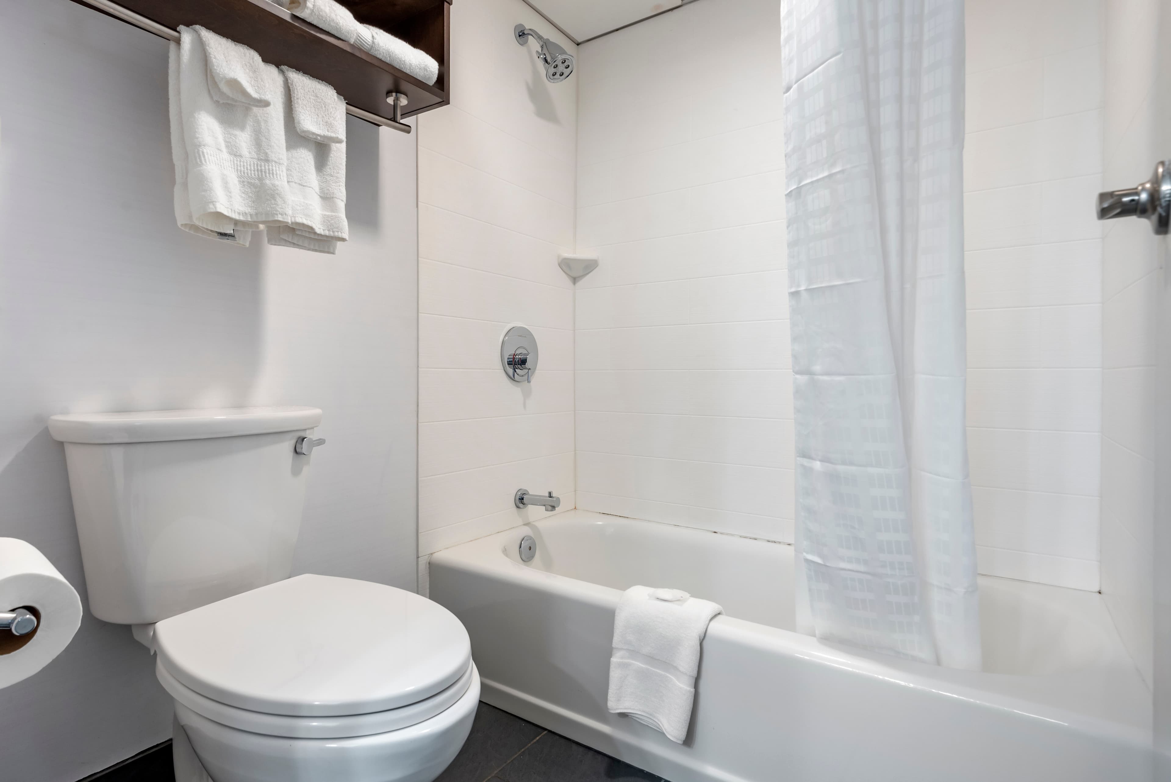 Comfort Inn & Suites Liverpool - Syracuse North — 13
