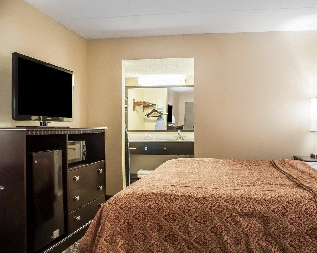 Econo Lodge Elmira-Corning — 15