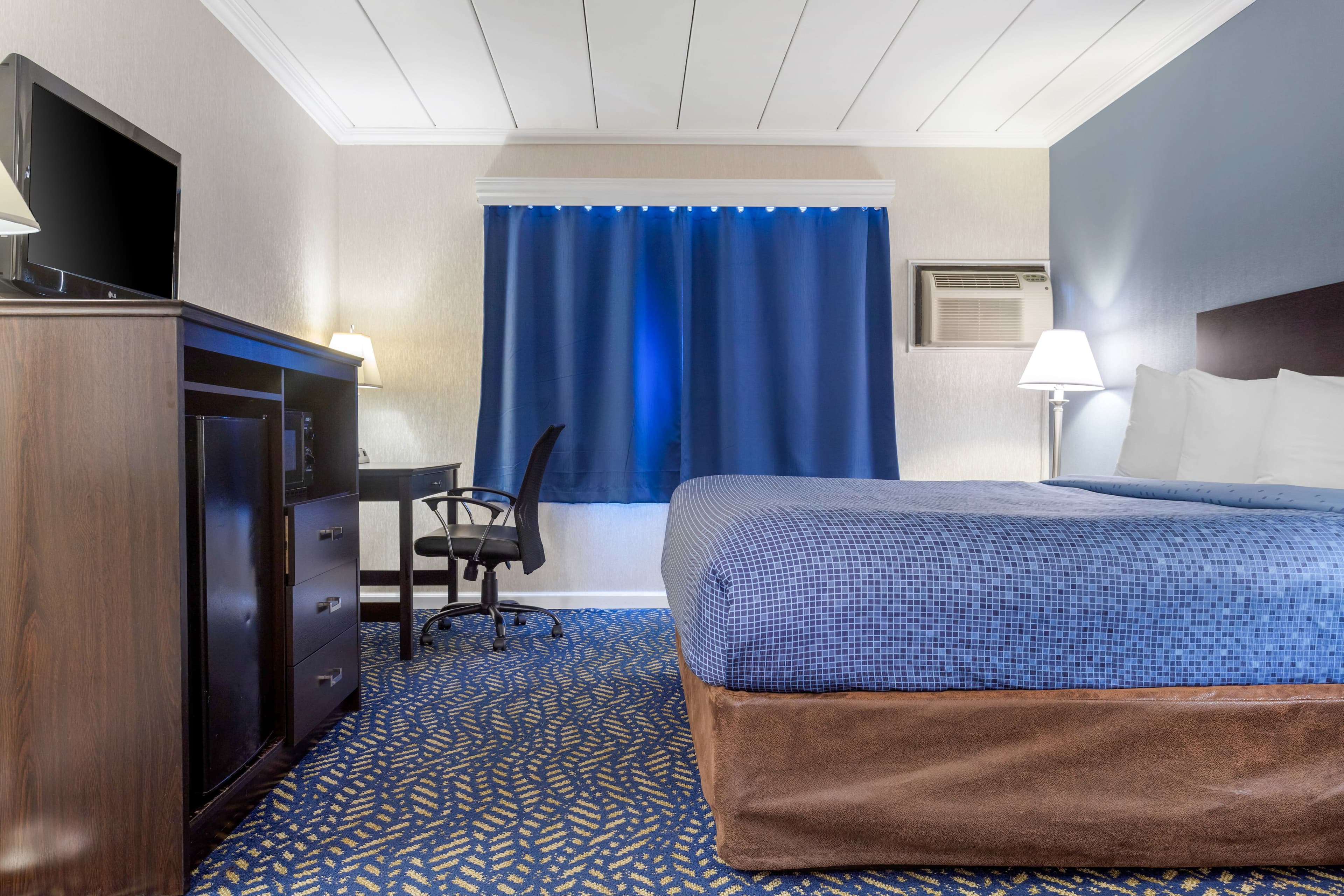 Econo Lodge Hicksville - Long Island - Image 3