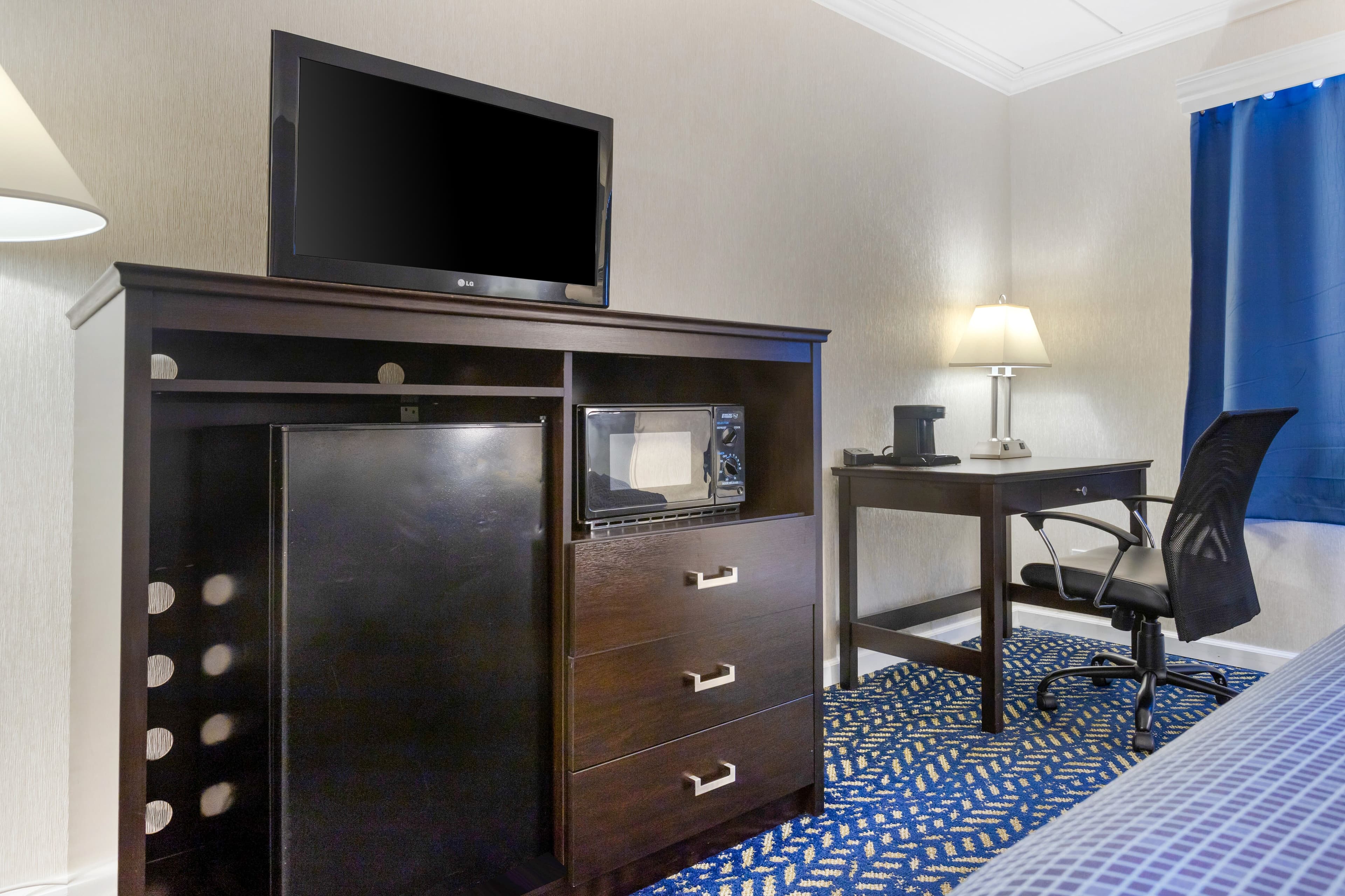 Econo Lodge Hicksville - Long Island - Image 4