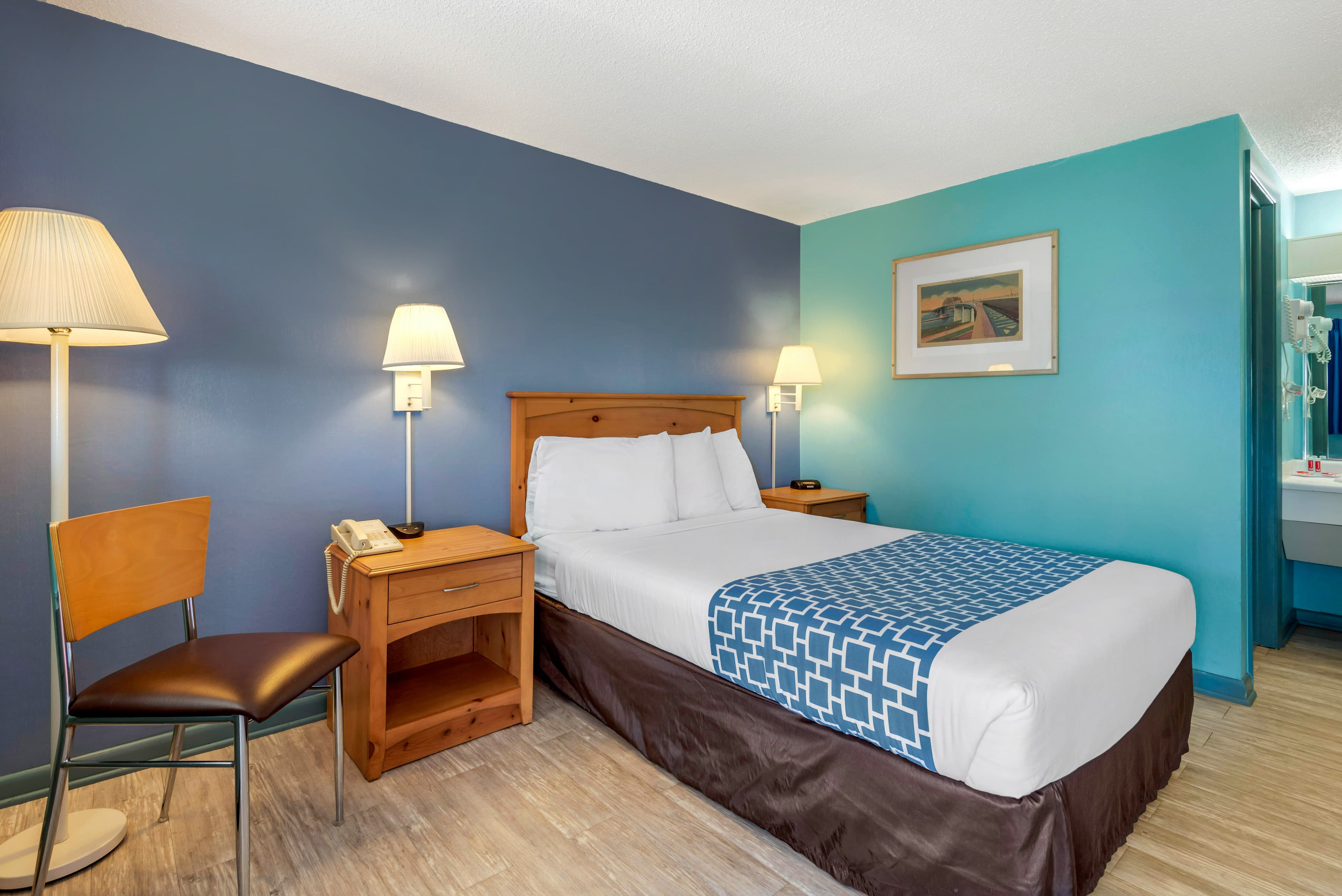 Econo Lodge Buffalo South - Image 2