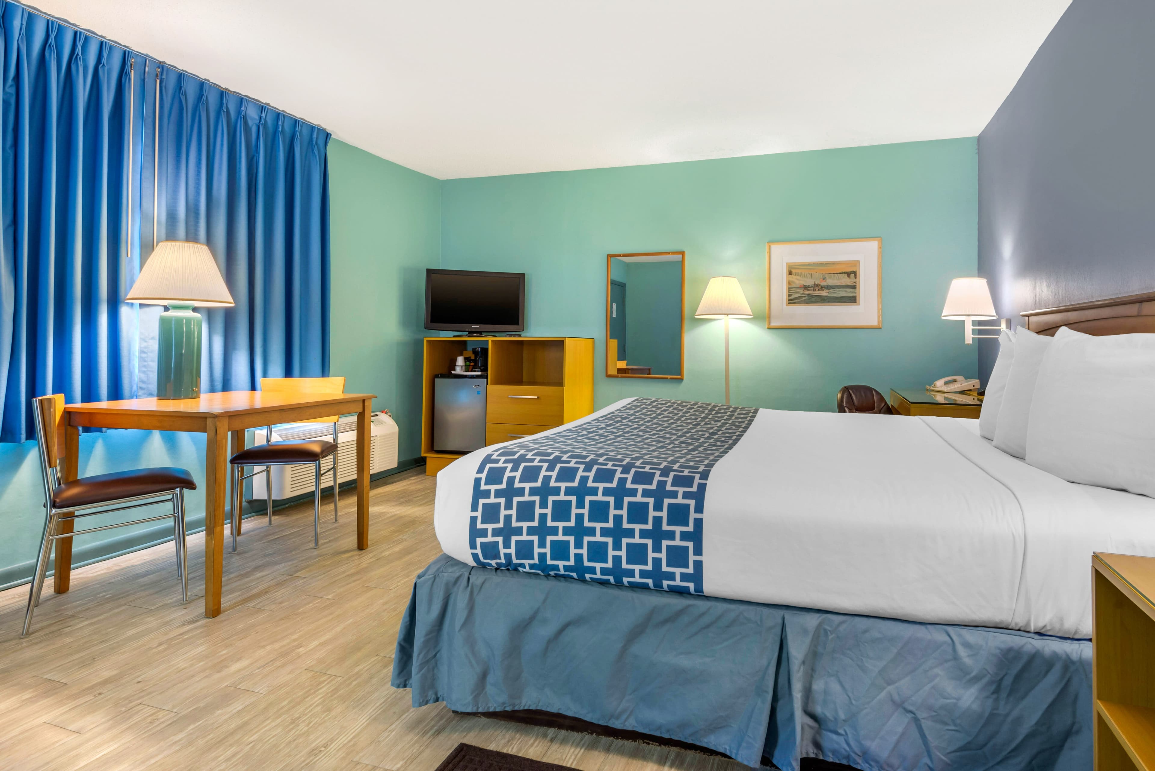 Econo Lodge Buffalo South — 22
