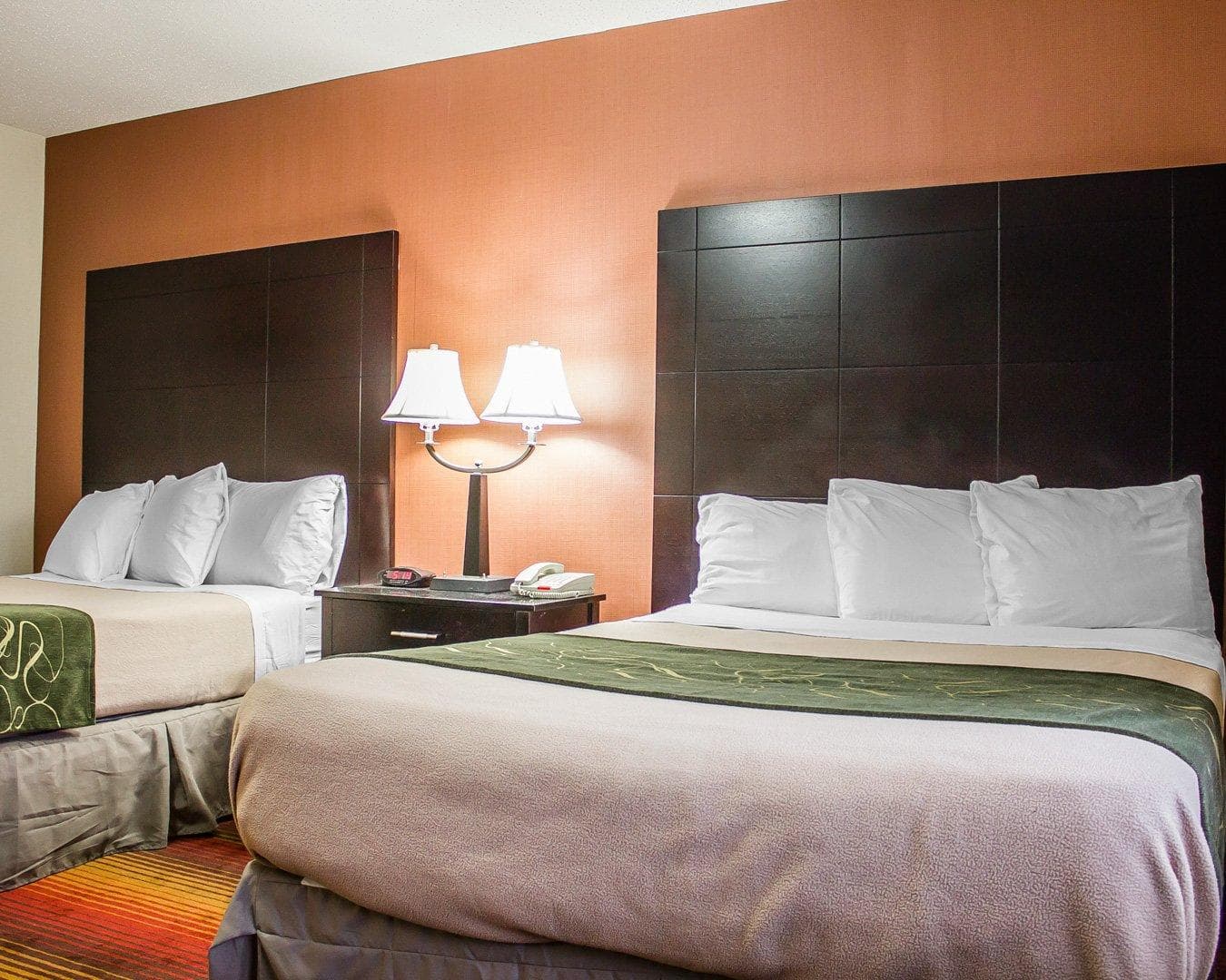 Rodeway Inn MacArthur Airport — 11