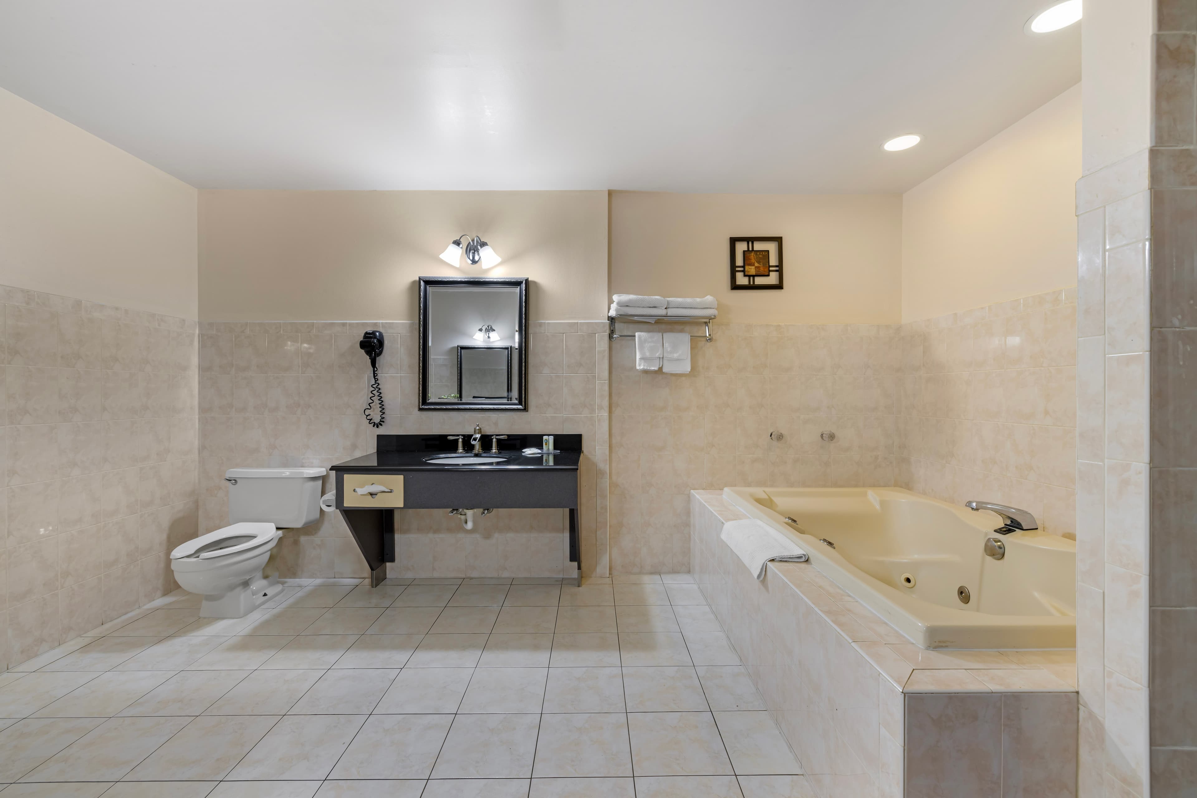 Quality Inn - Niagara Falls Blvd — 16