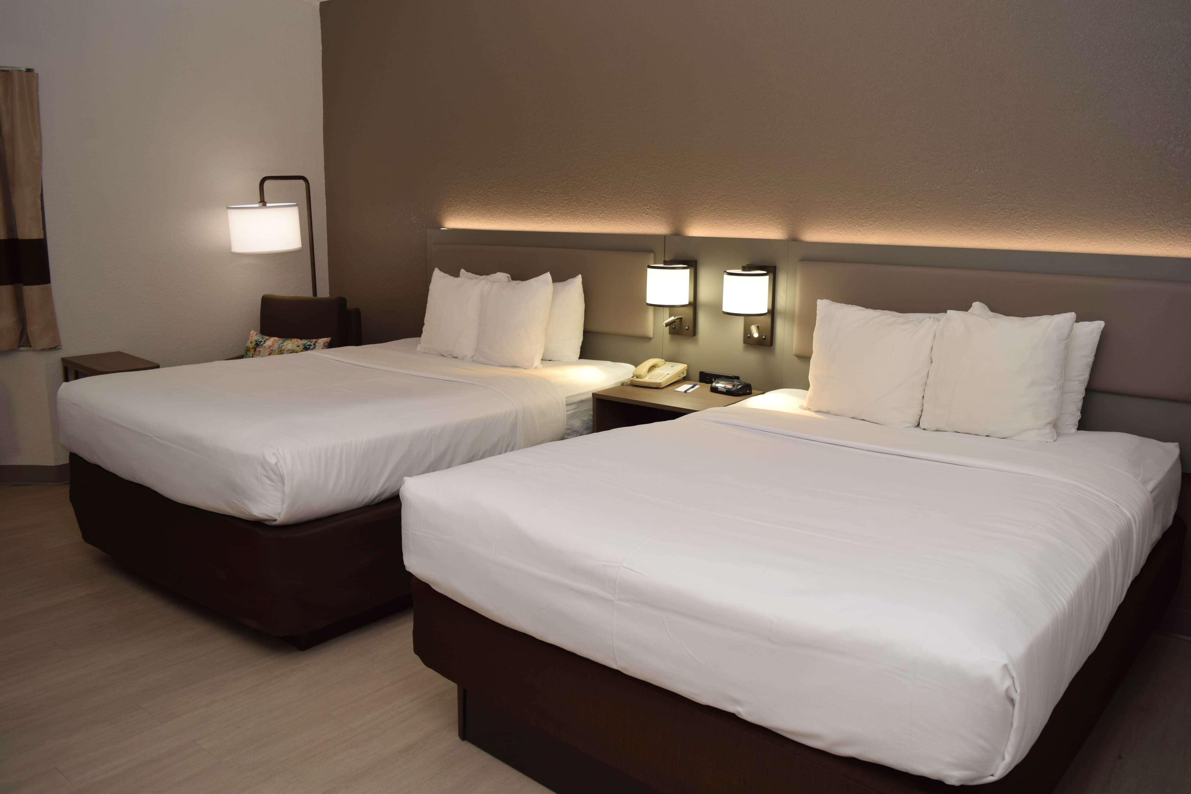 Comfort Inn & Suites Syracuse-Carrier Circle — 33
