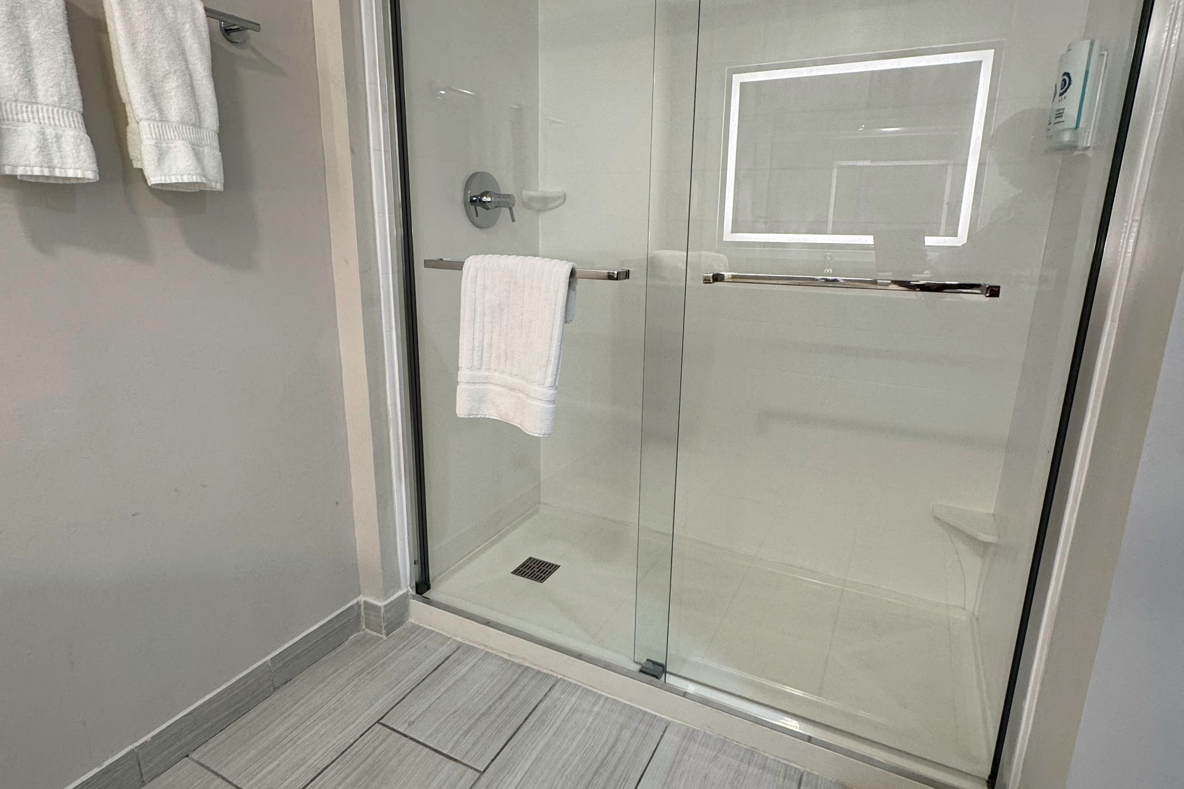 Comfort Inn & Suites Syracuse-Carrier Circle — 35