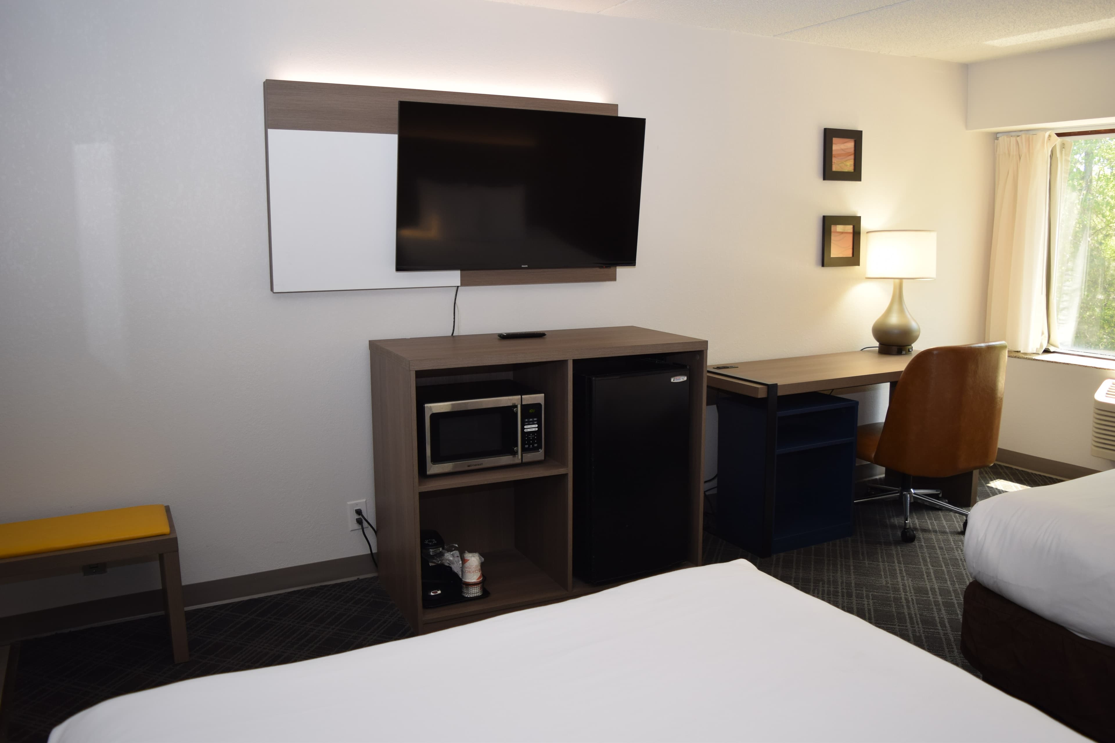 Comfort Inn & Suites Syracuse-Carrier Circle — 8