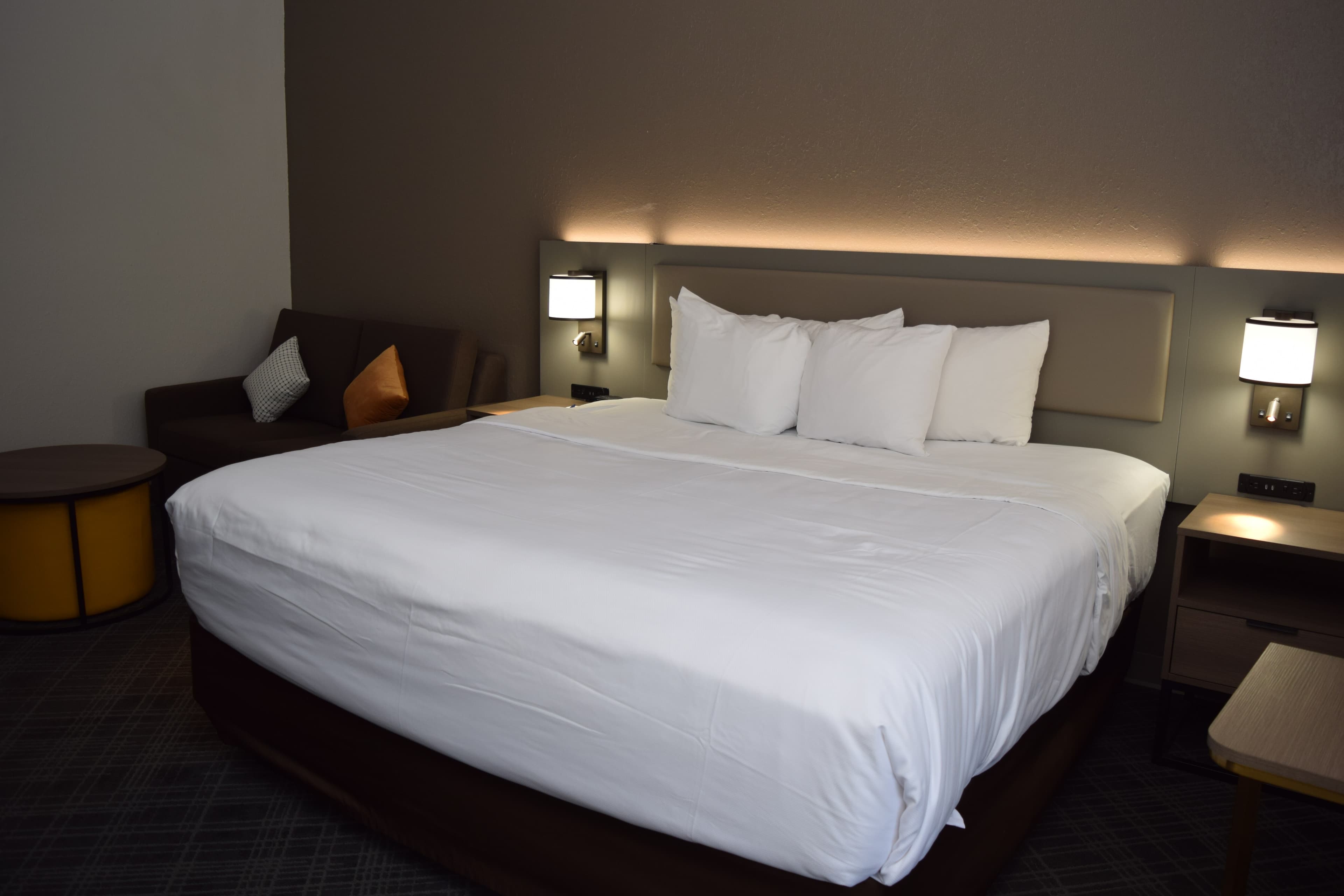 Comfort Inn & Suites Syracuse-Carrier Circle — 38