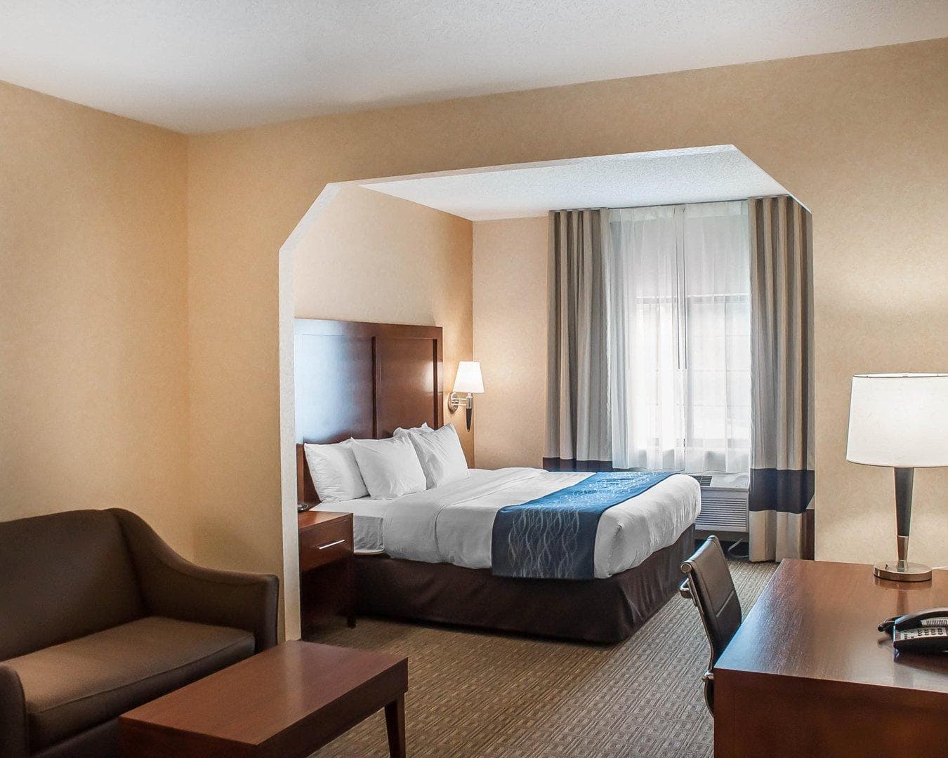 Comfort Inn & Suites Hamburg - Buffalo South - Image 1