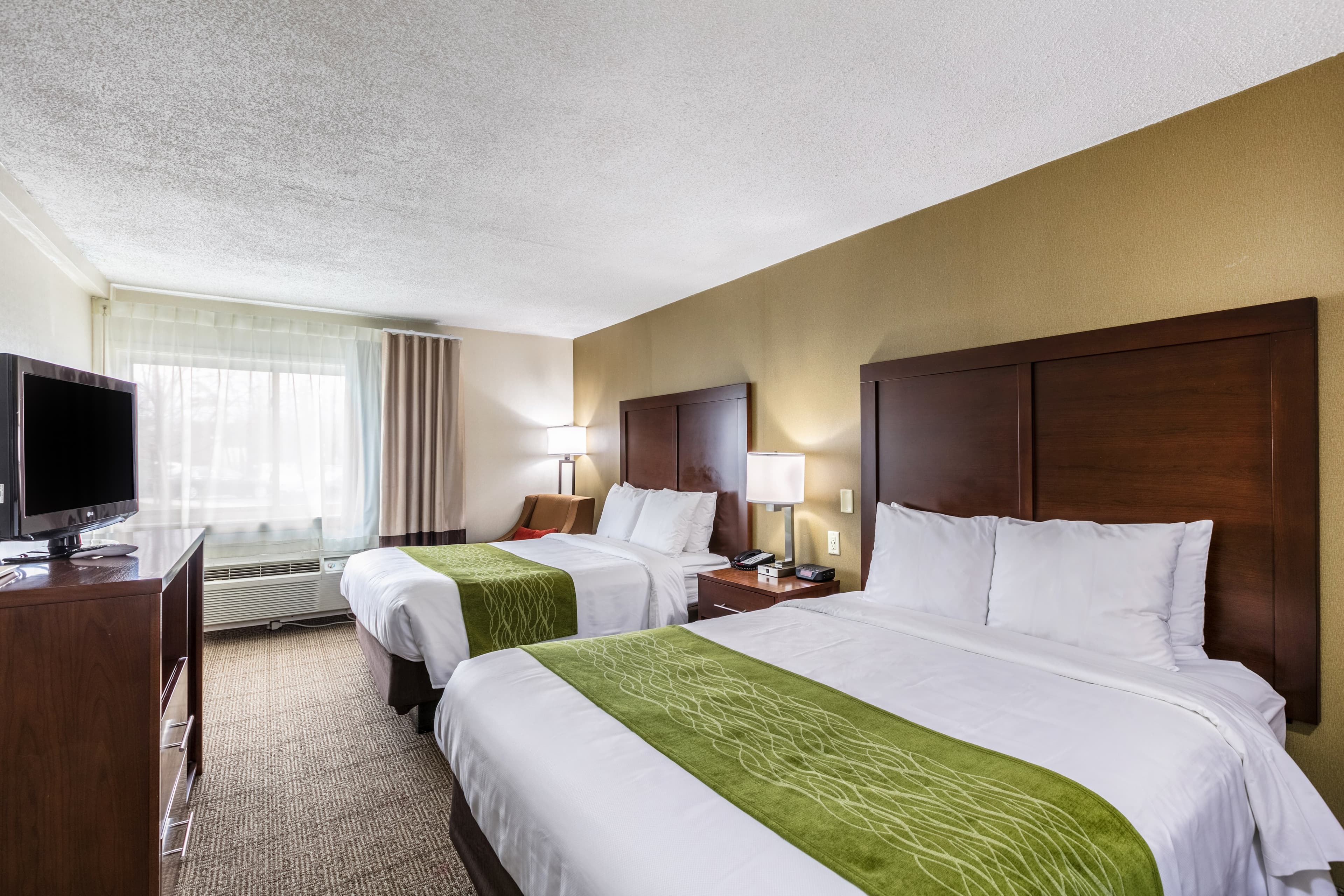 Comfort Inn Medford-Long Island - Image 5