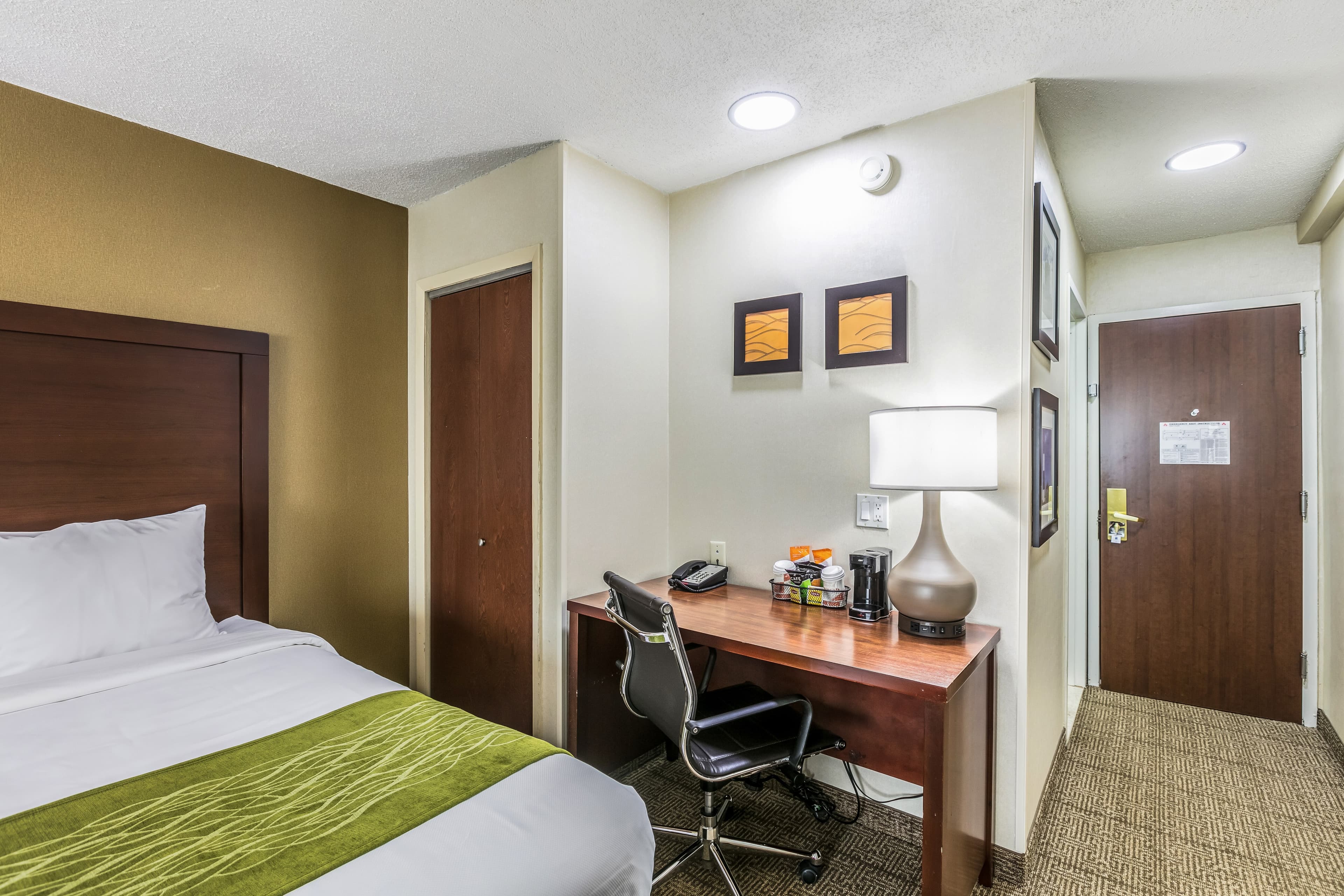 Comfort Inn Medford-Long Island — 7