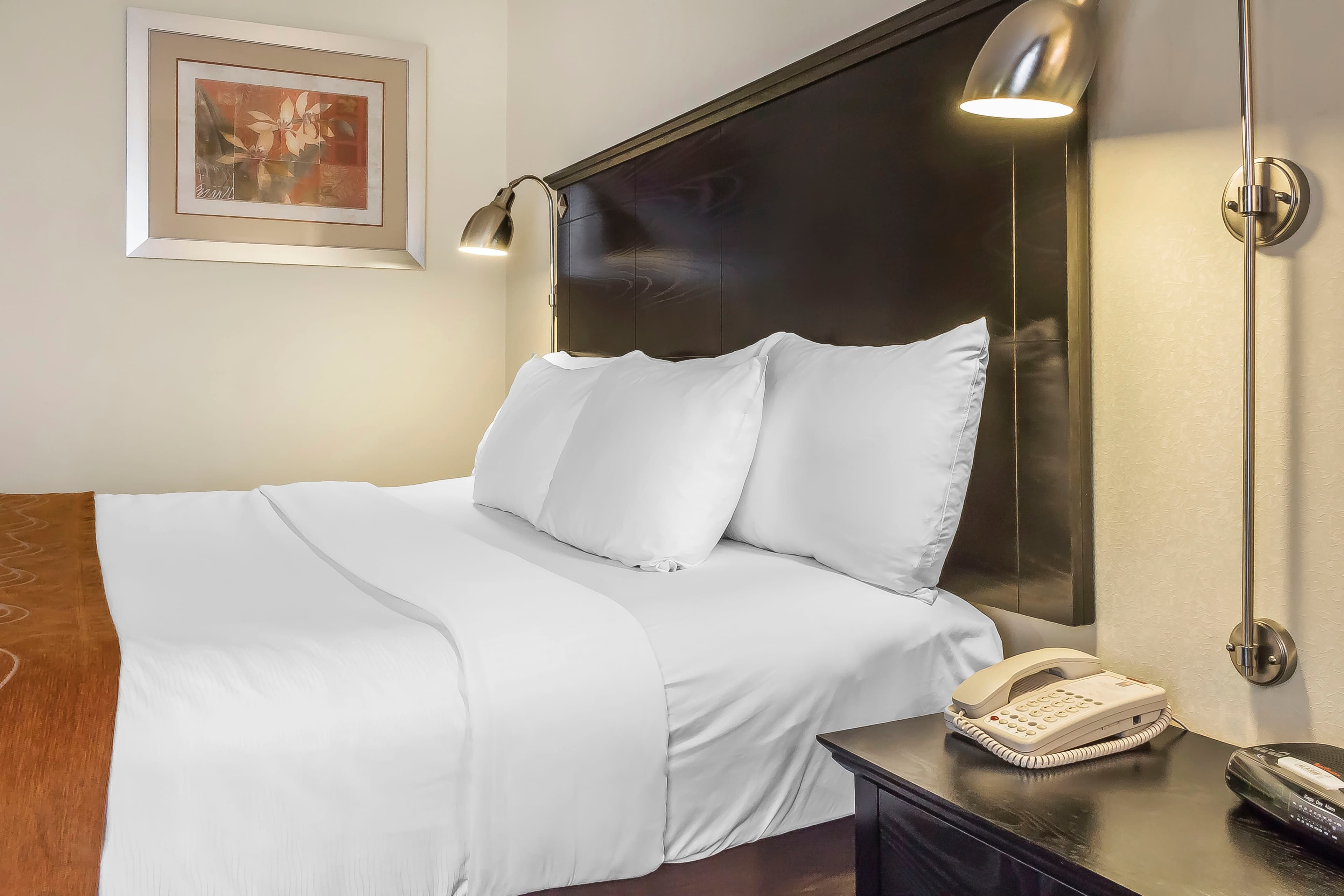 Comfort Inn & Suites LaGuardia Airport — 9