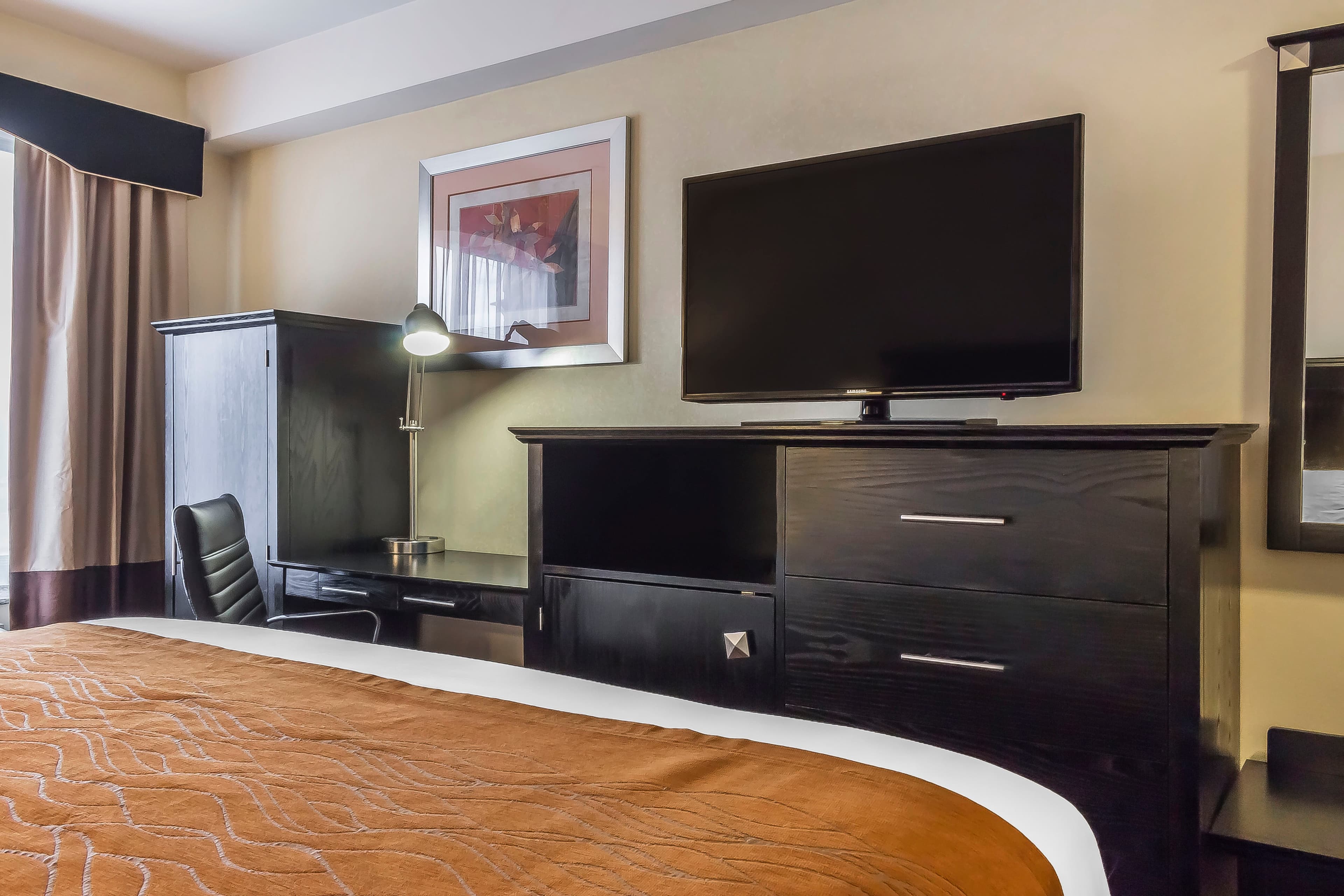 Comfort Inn & Suites LaGuardia Airport — 14
