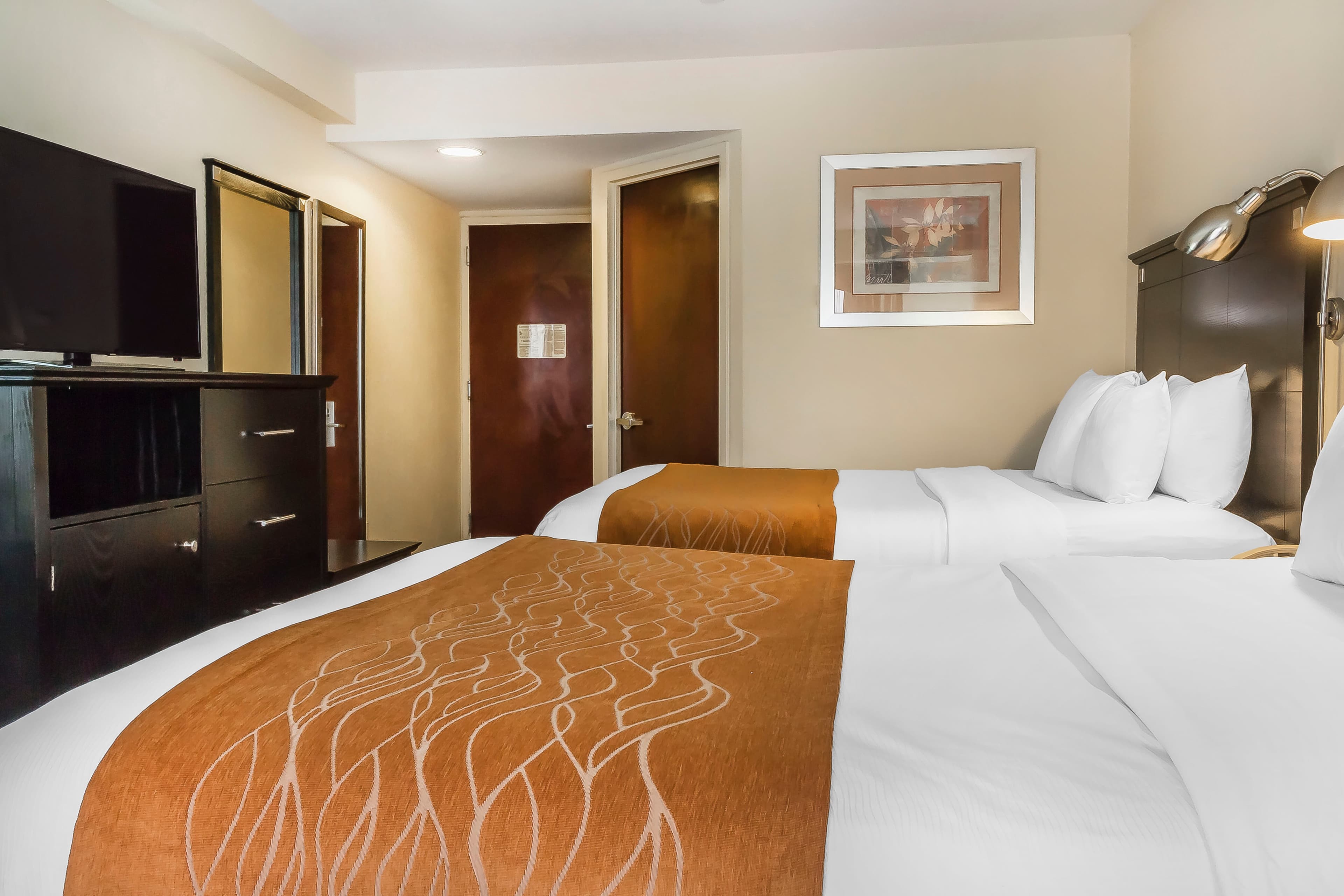 Comfort Inn & Suites LaGuardia Airport — 20