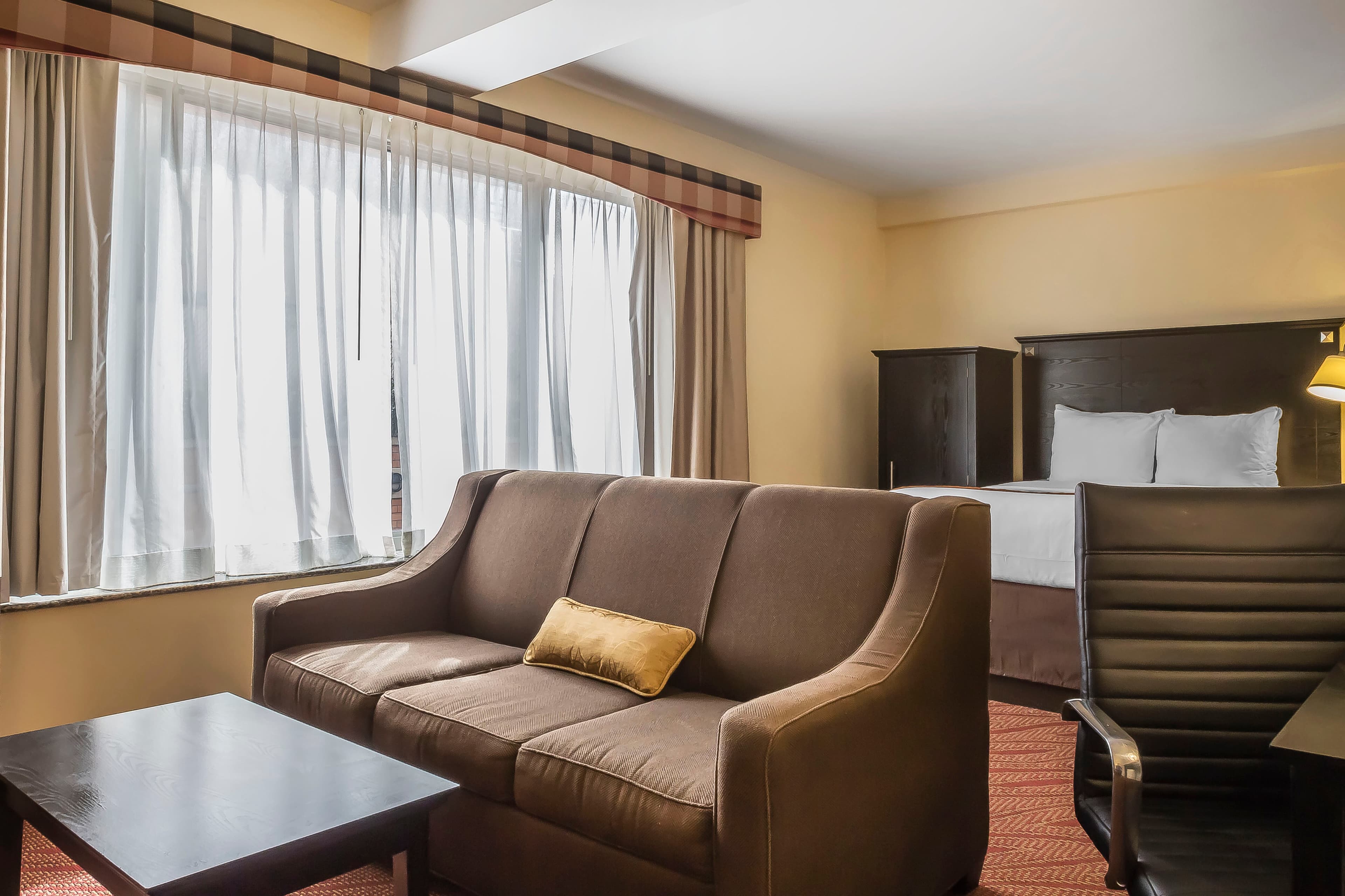 Comfort Inn & Suites LaGuardia Airport — 29