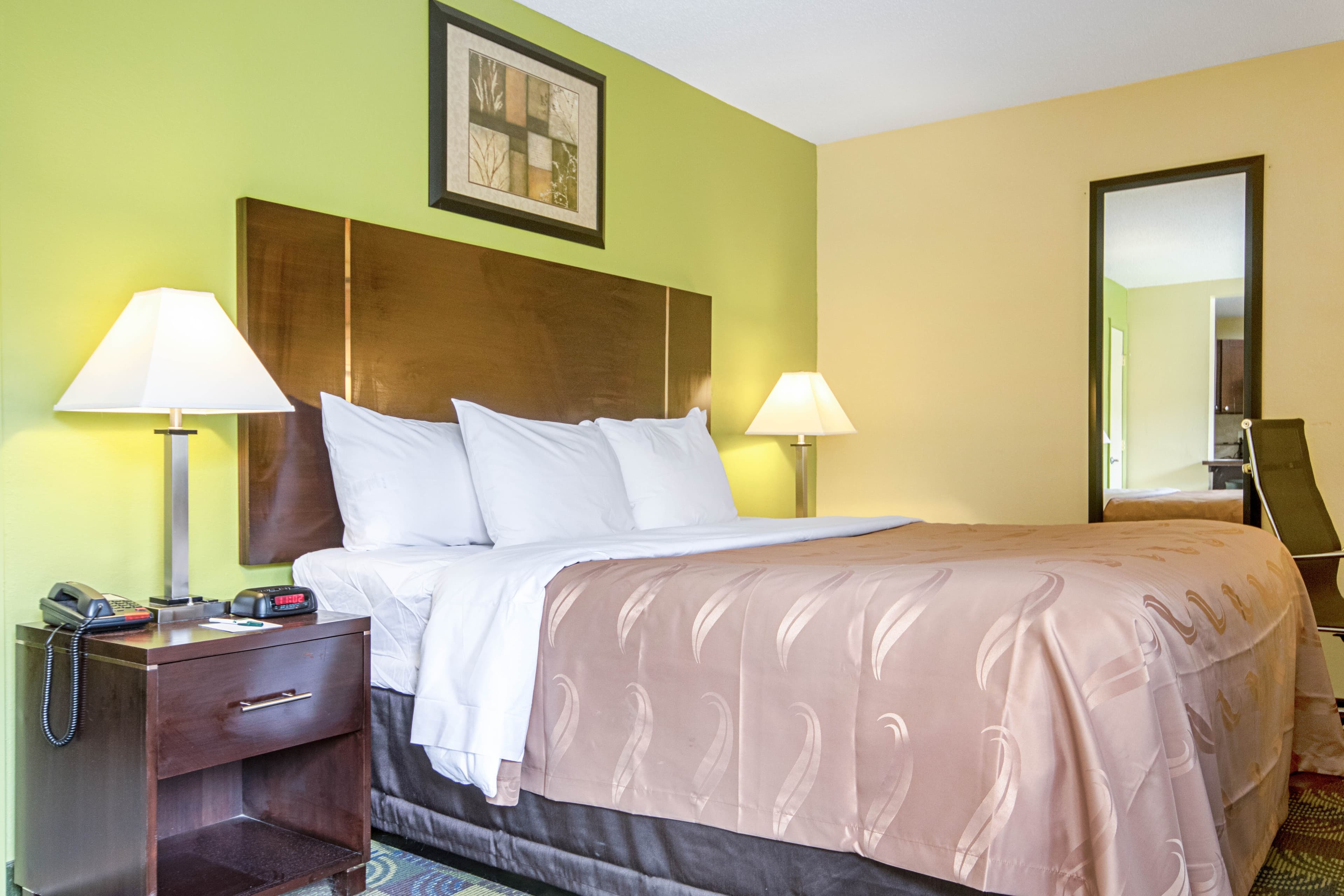 Quality Inn & Suites Glenmont - Albany South - Image 2