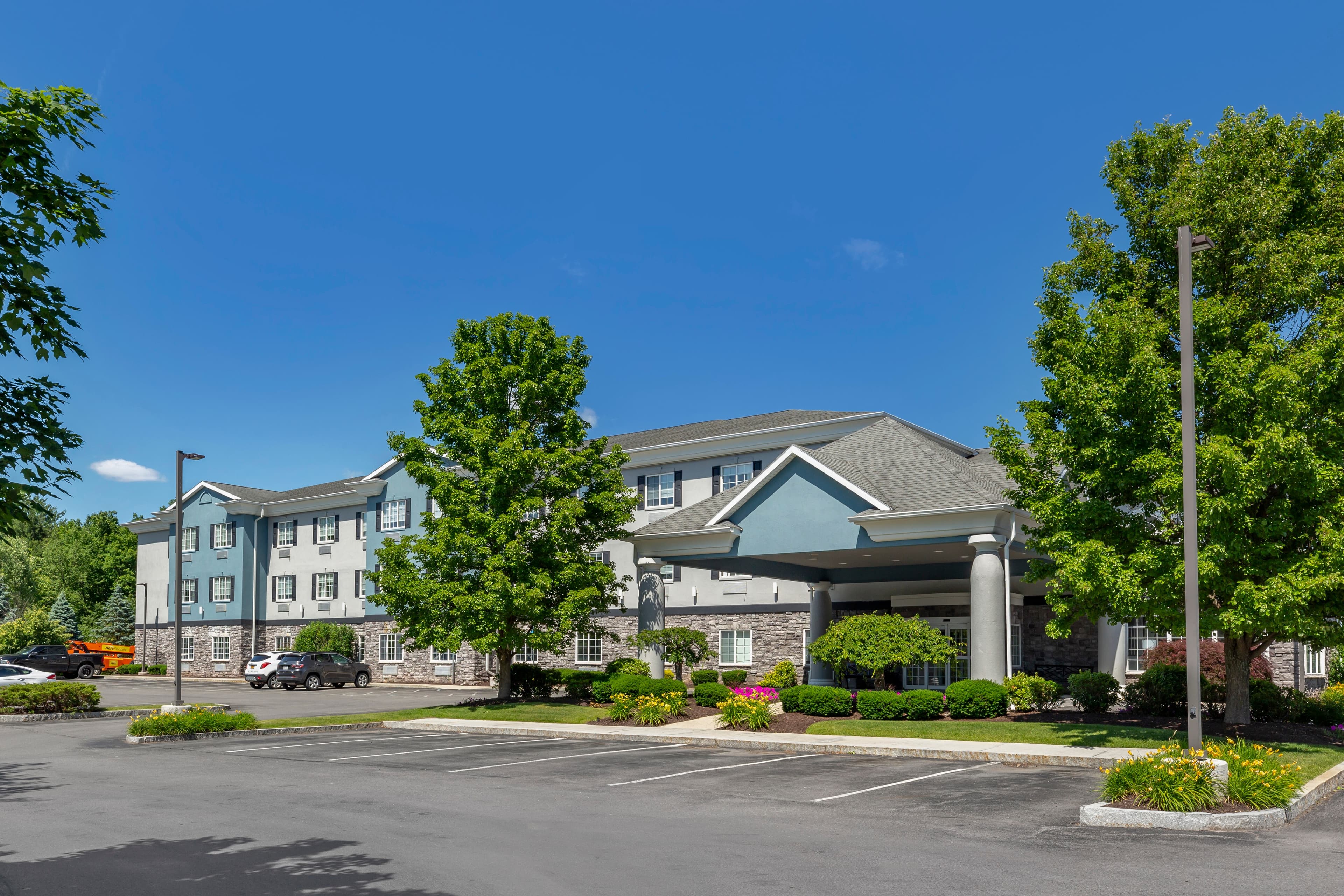 Comfort Inn & Suites East Greenbush - Albany - Image 1