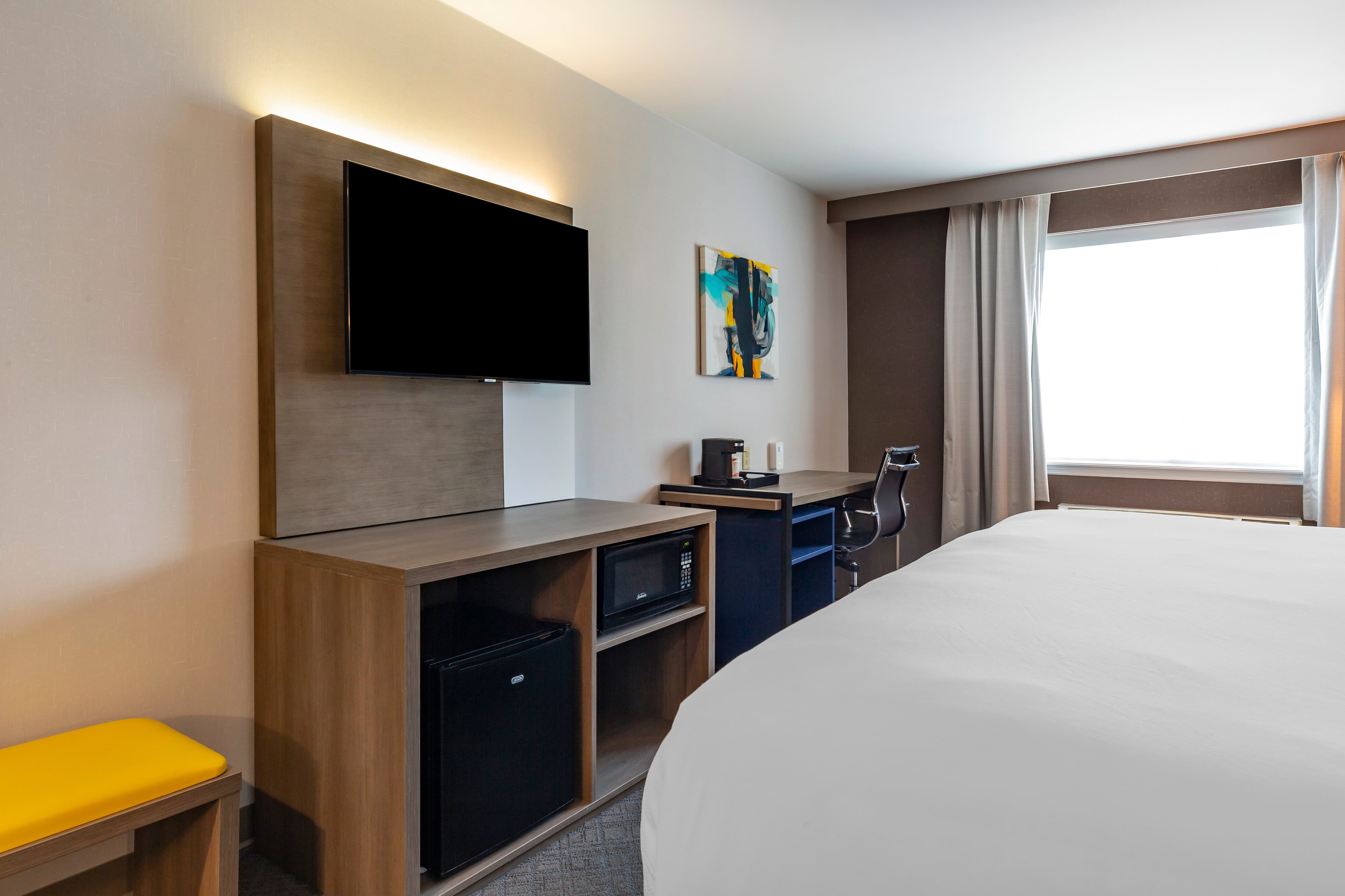 Comfort Inn & Suites East Greenbush - Albany - Image 3