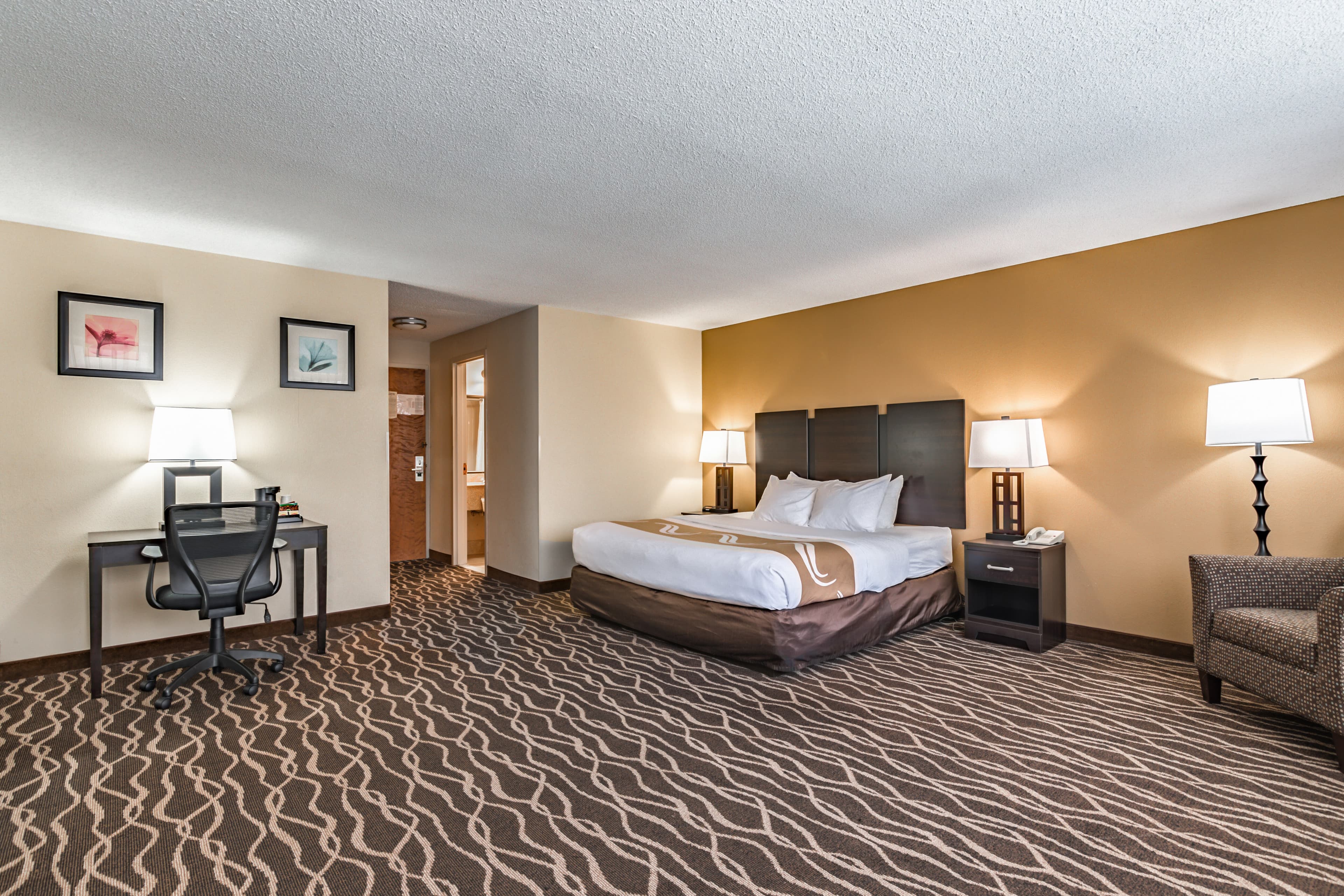 Quality Inn Schenectady - Albany - Image 2