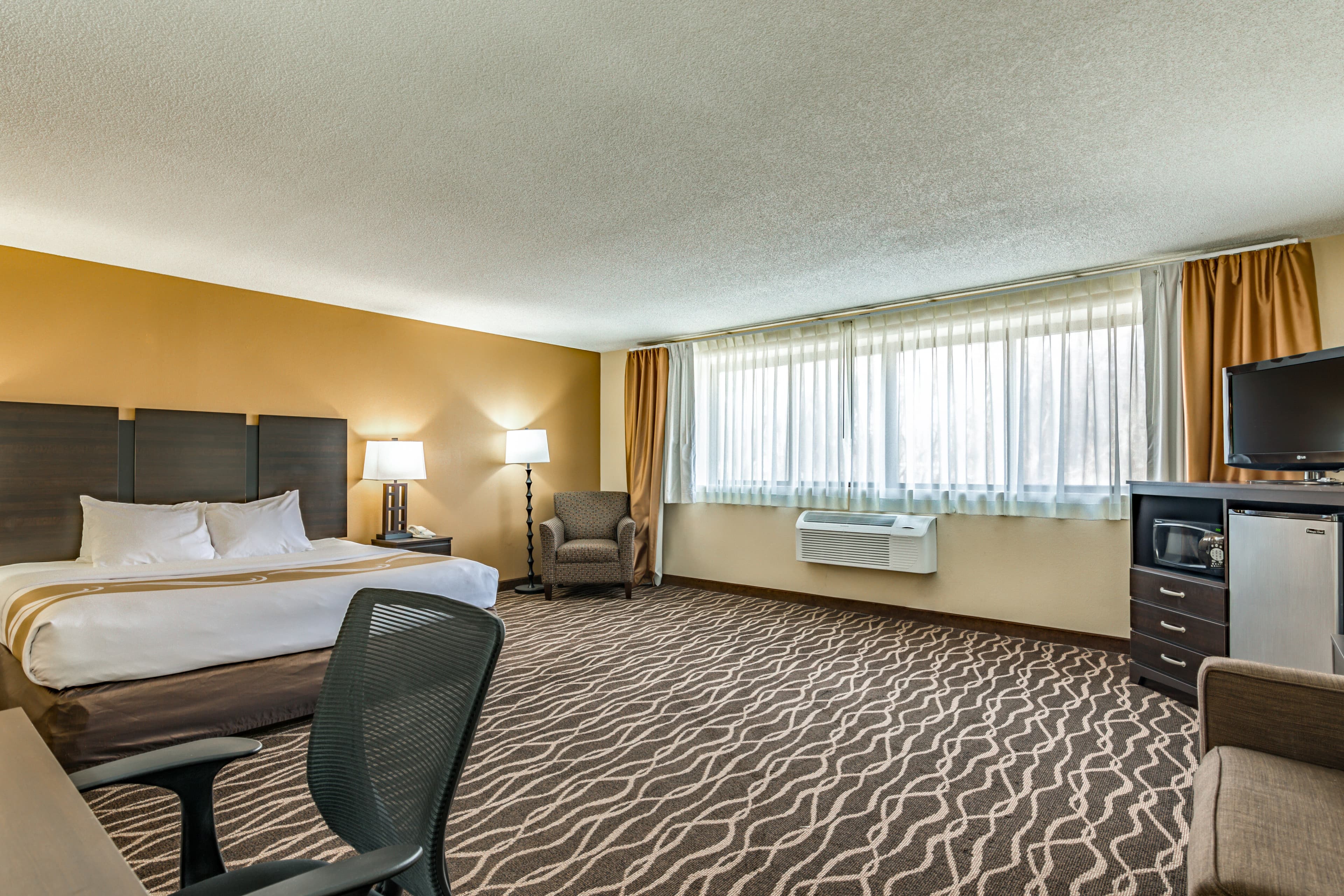 Quality Inn Schenectady - Albany - Image 4