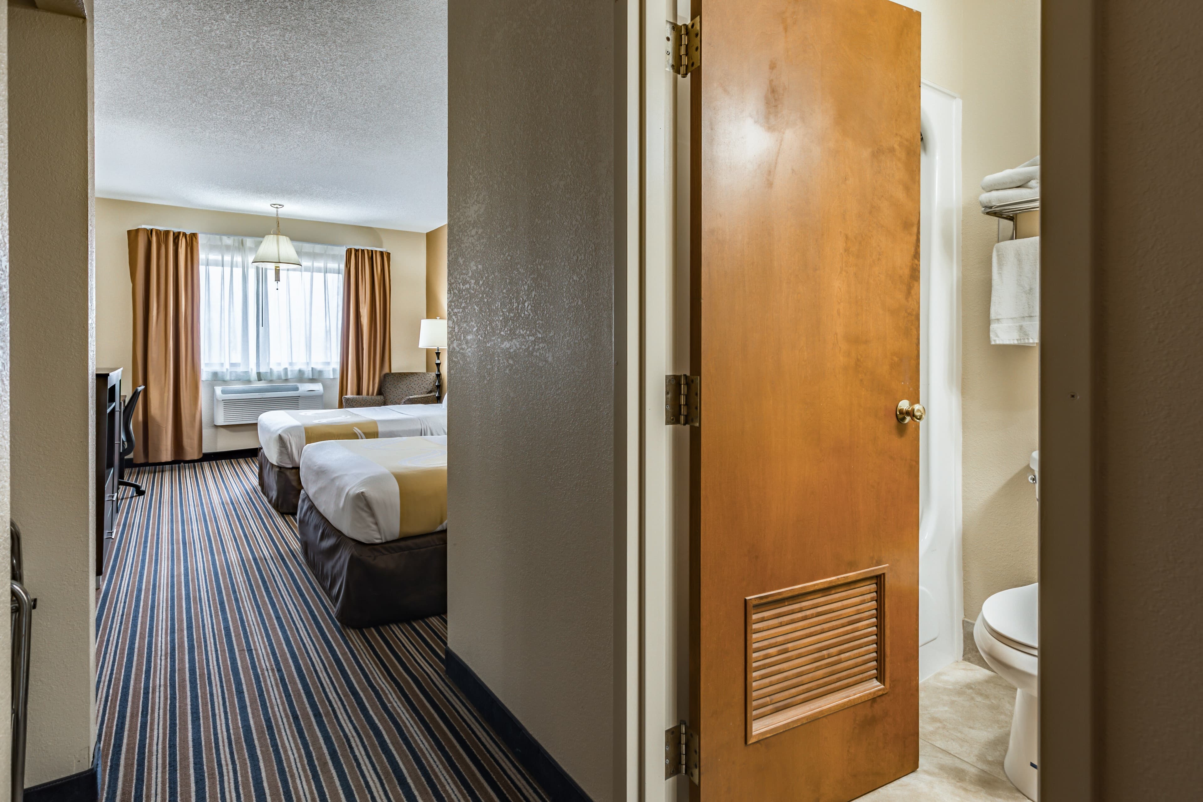 Quality Inn Schenectady - Albany — 13