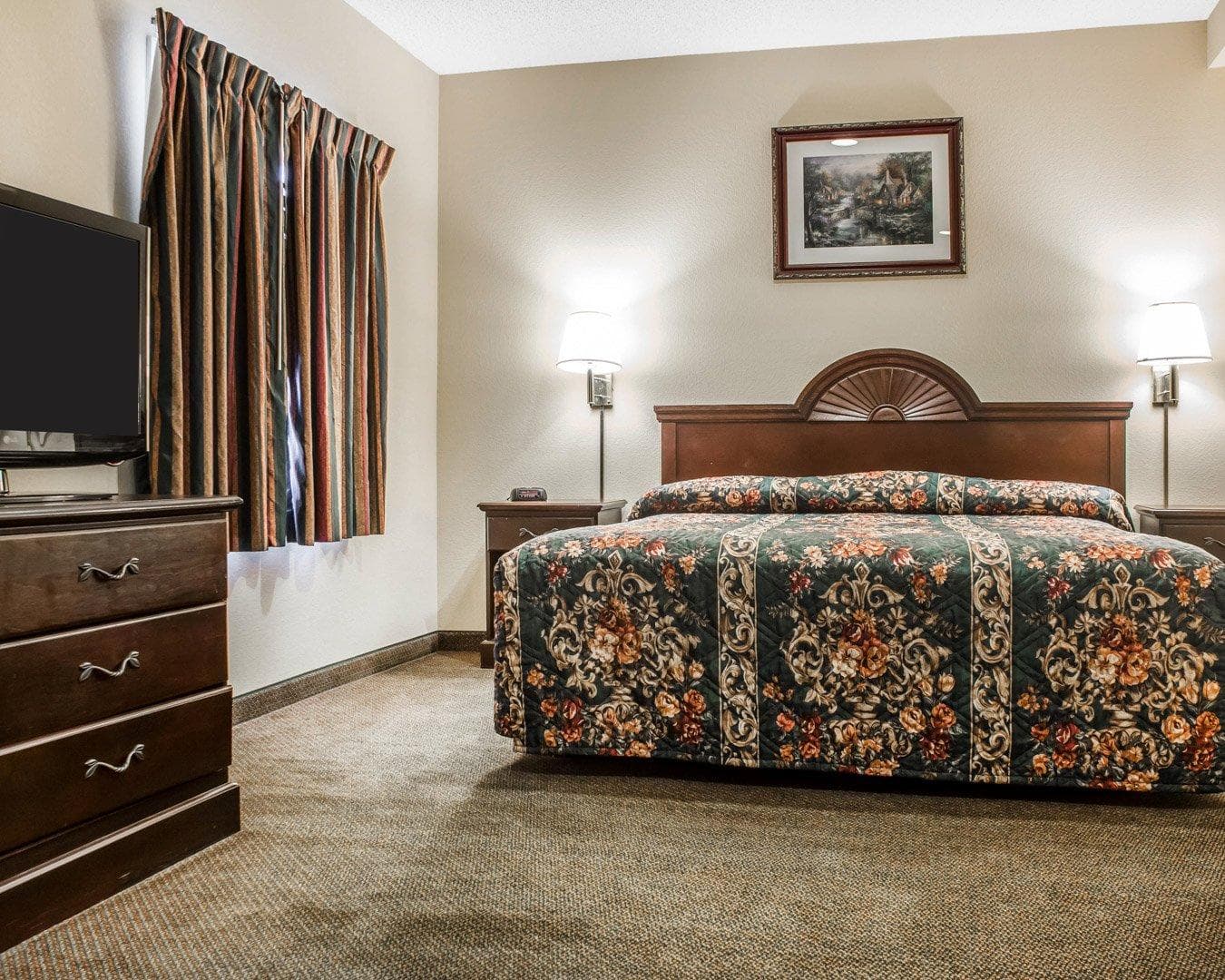 Econo Lodge Inn & Suites North Syracuse Airport — 28