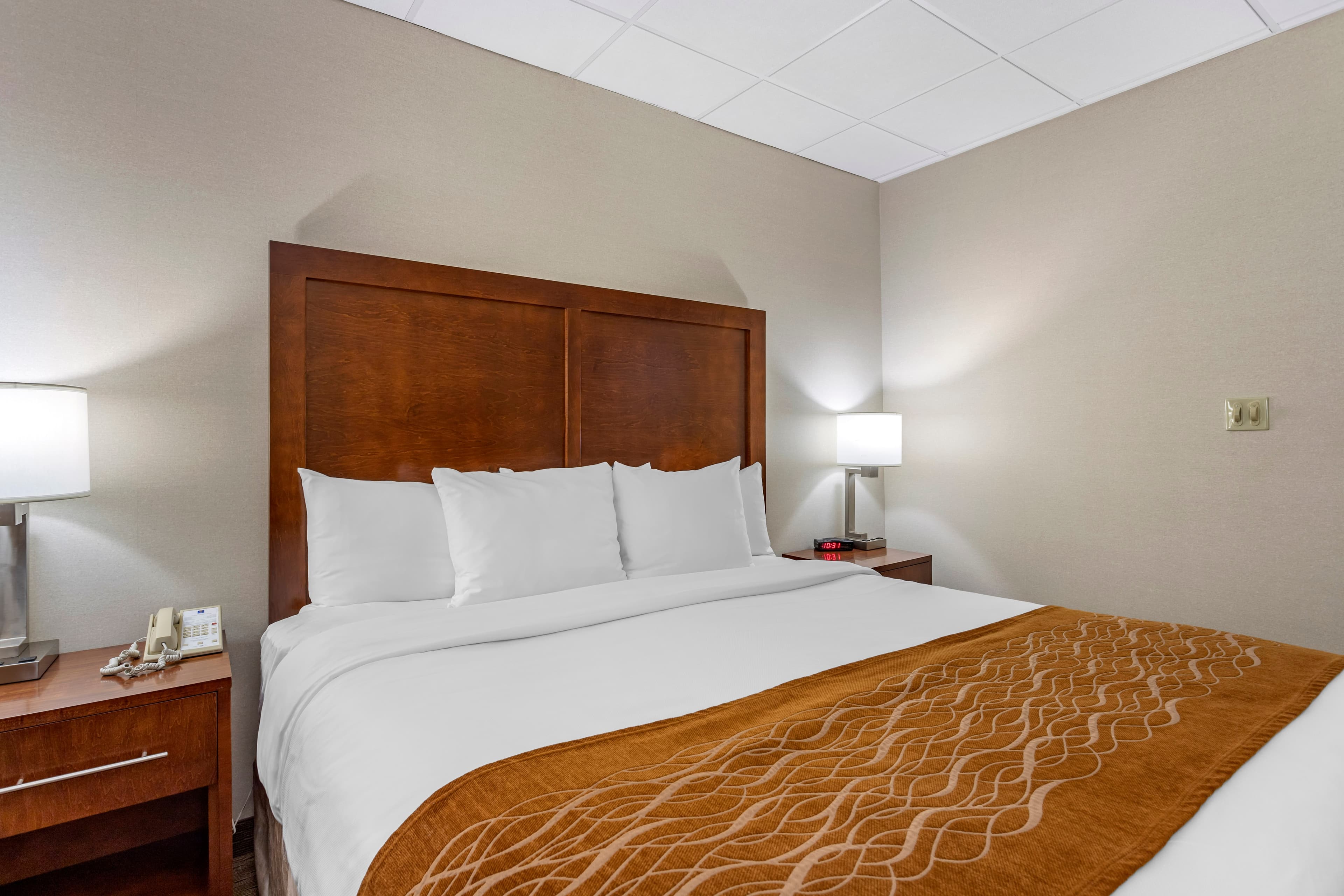 Comfort Inn Syosset-Long Island — 7