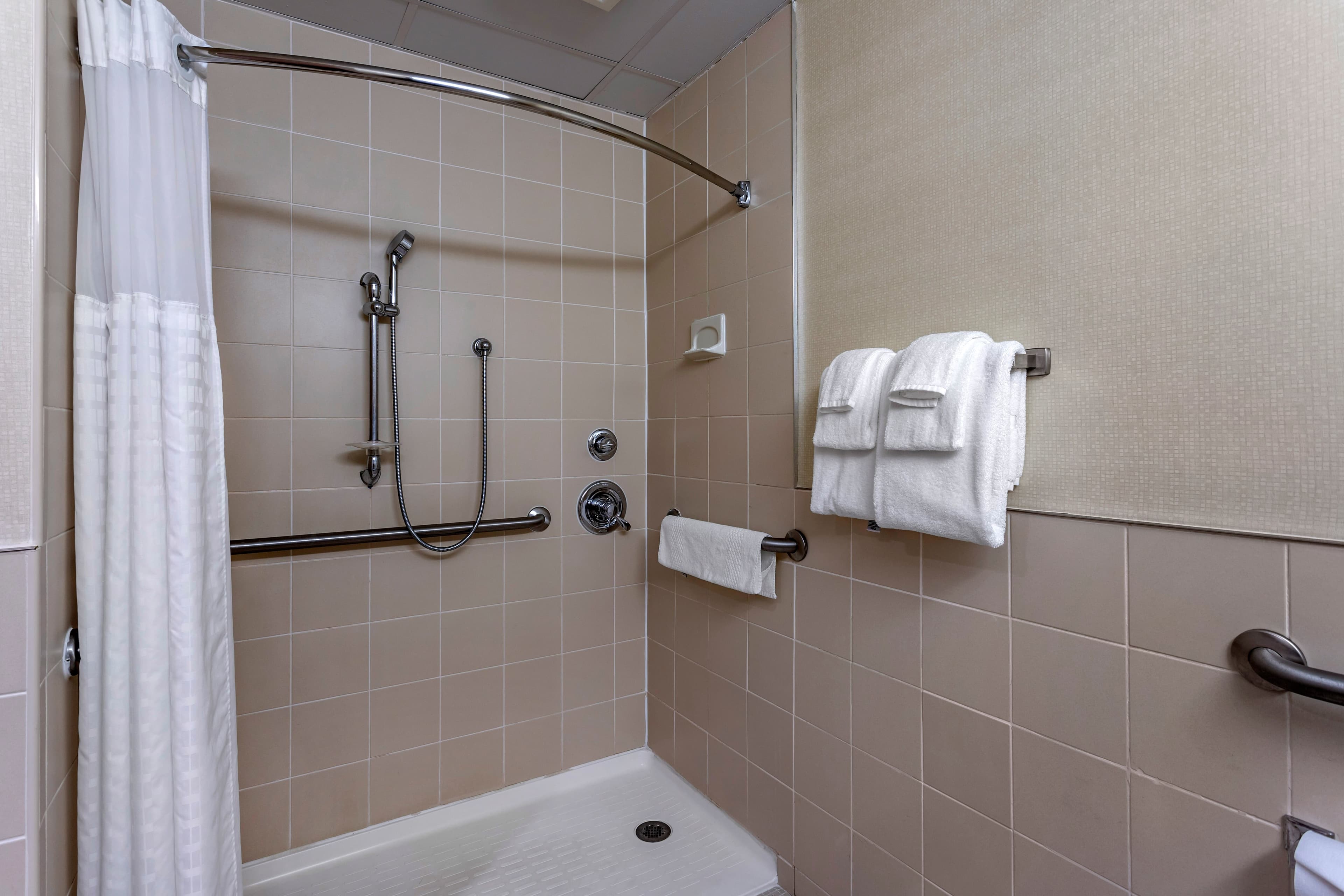 Comfort Inn Syosset-Long Island — 13