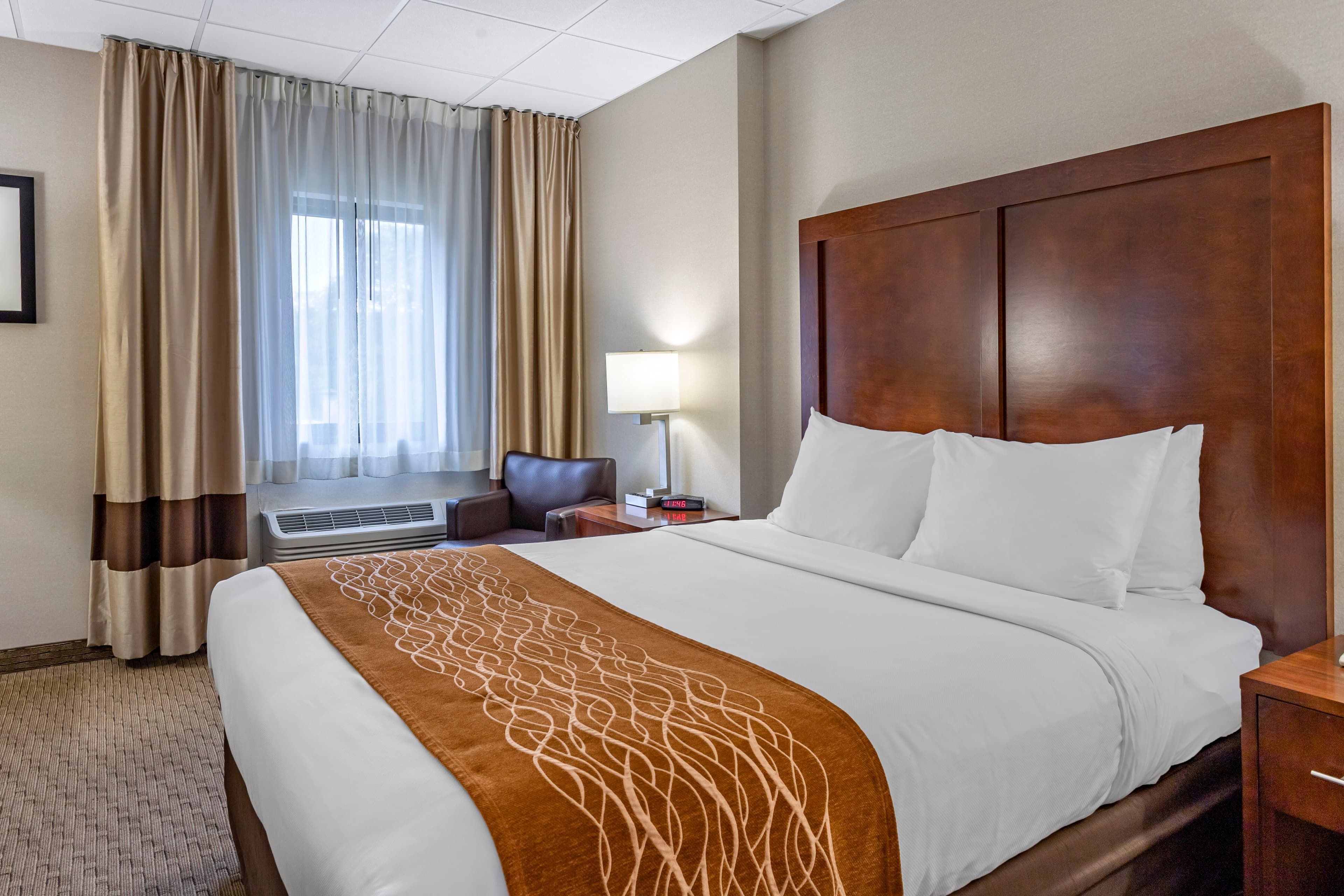 Comfort Inn Syosset-Long Island — 14