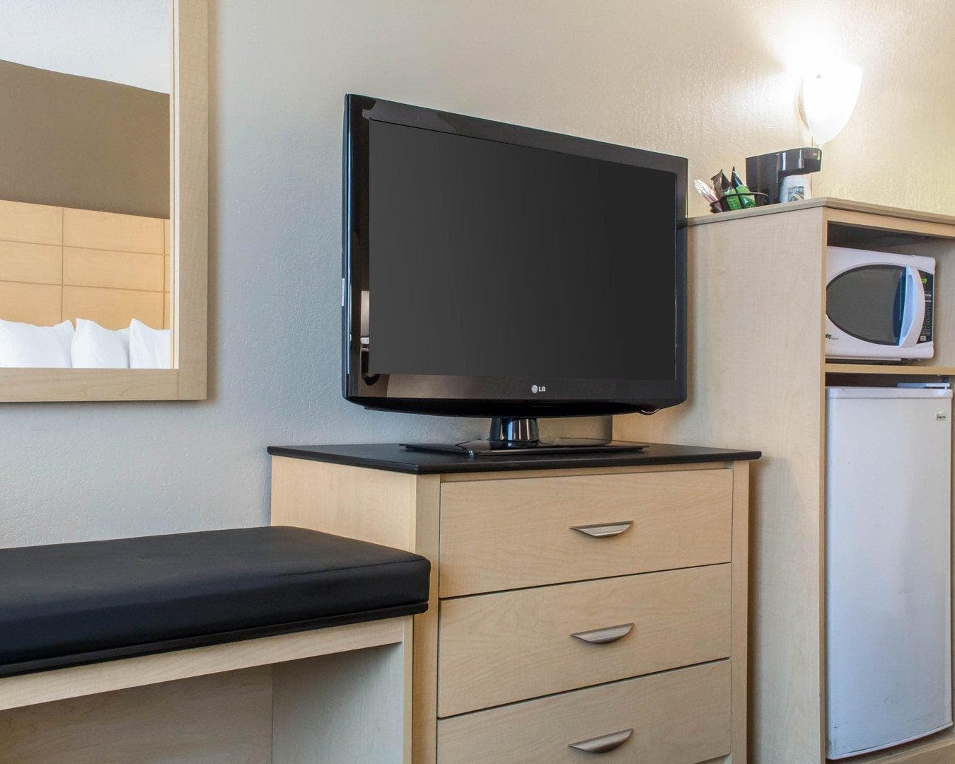 Quality Inn Geneseo - Image 5
