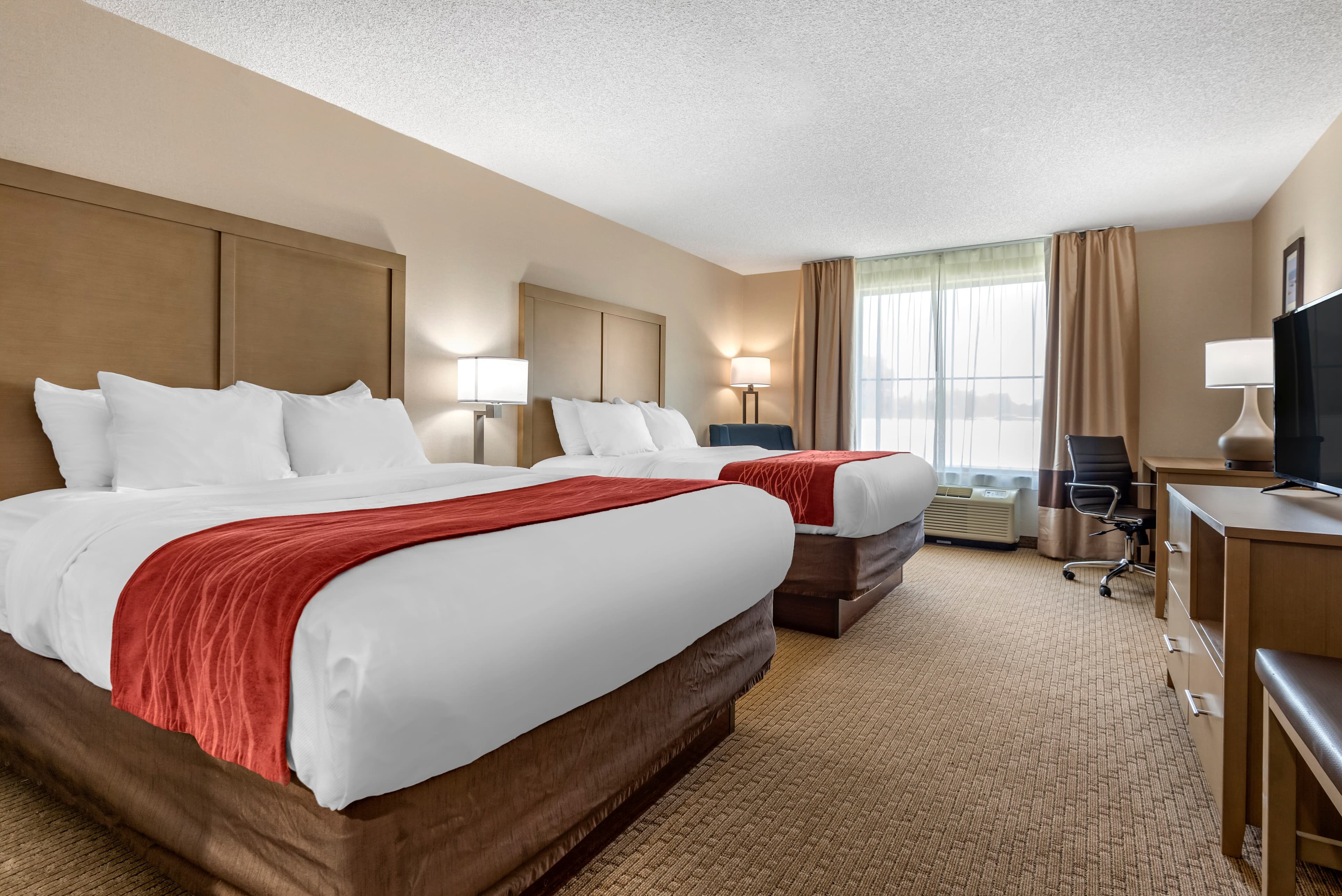 Comfort Inn & Suites Farmington - Victor - Image 5
