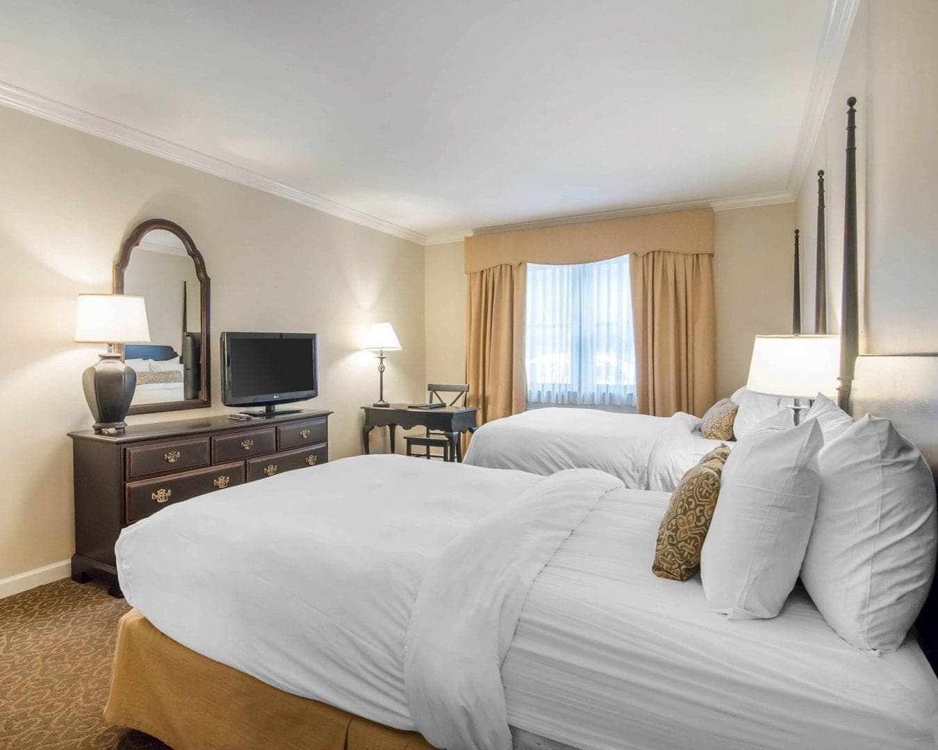 The Century House Latham - North Albany, an Ascend Collection Hotel — 12